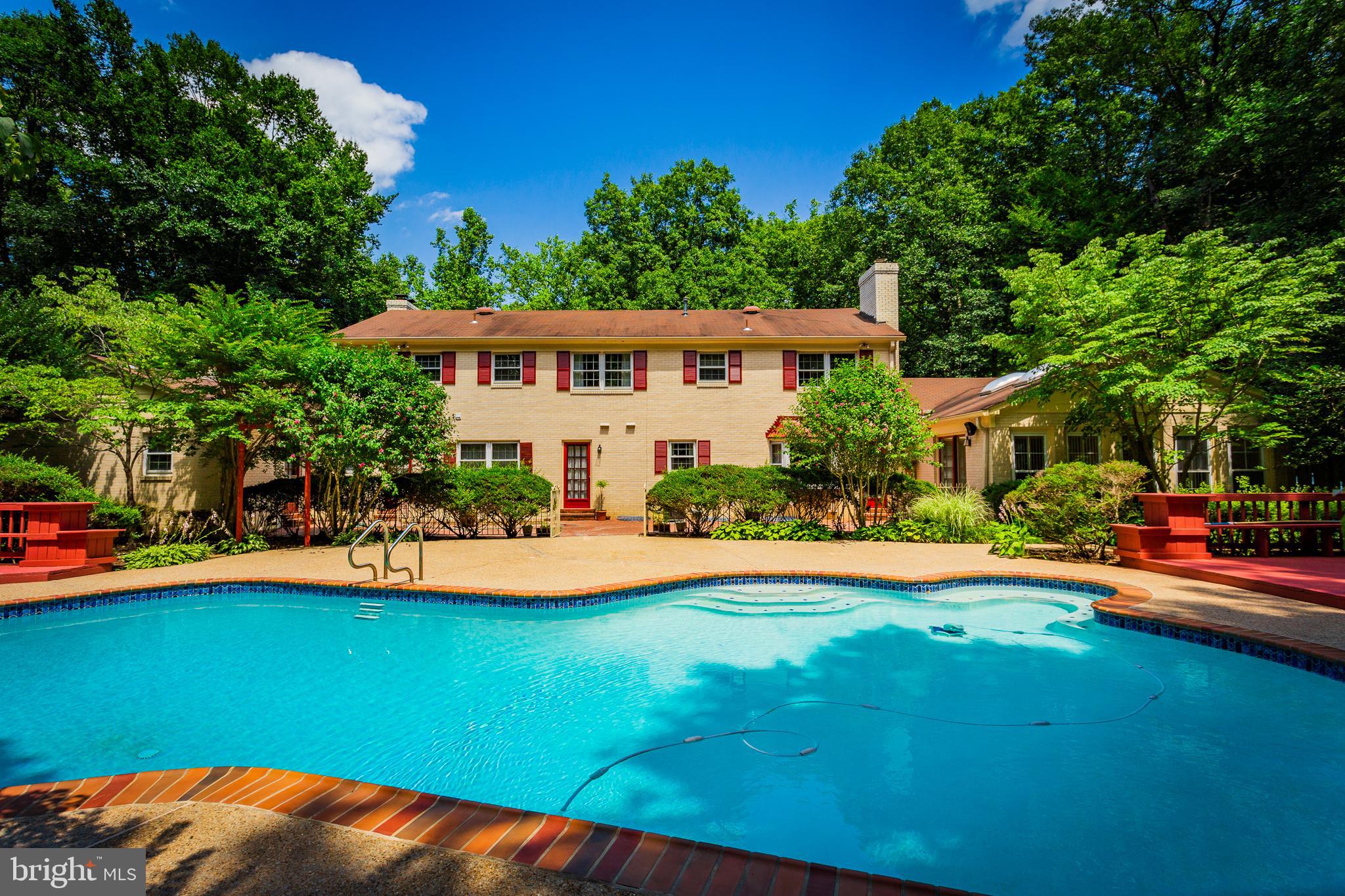 SUMMERWIND - Residential