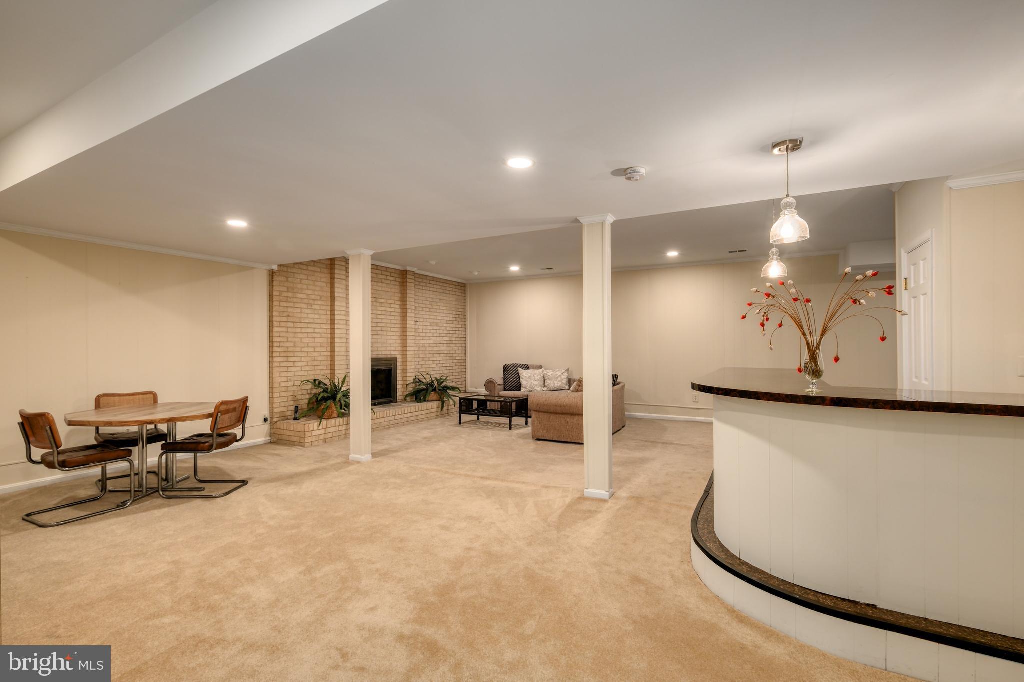 SUMMERWIND - Residential