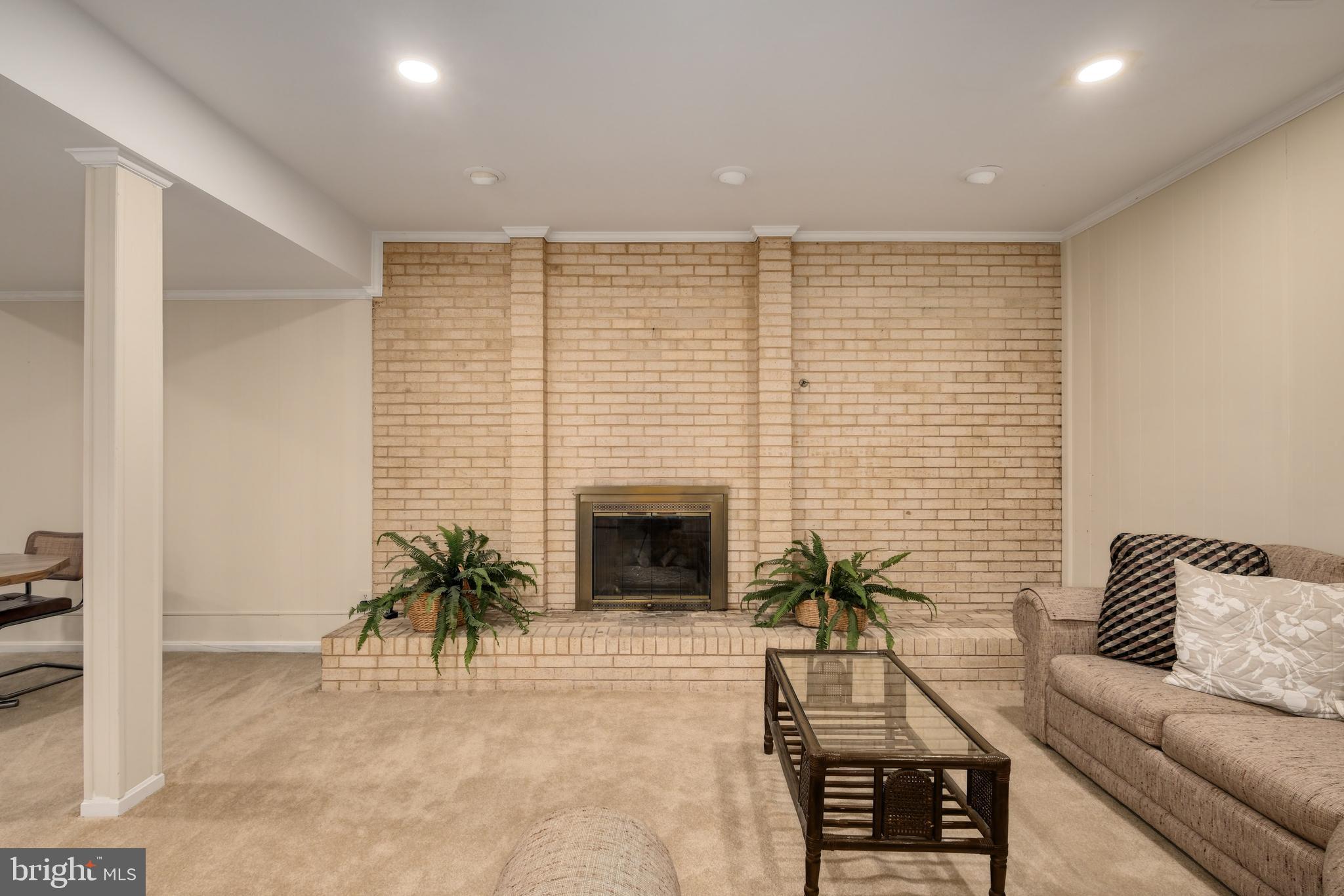 SUMMERWIND - Residential