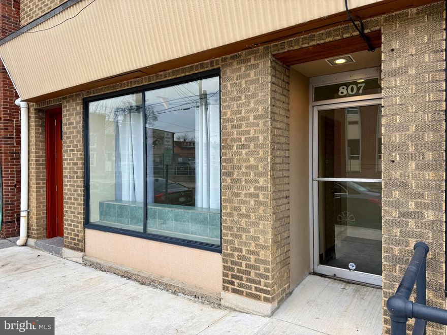 Lease this downtown office that includes your rent, heat & electric all in one payment.  Foyer enters into front office or welcoming space for clients.  Large rear office includes half bath.   Close to many downtown amenities and parking.  Schedule your tour today!