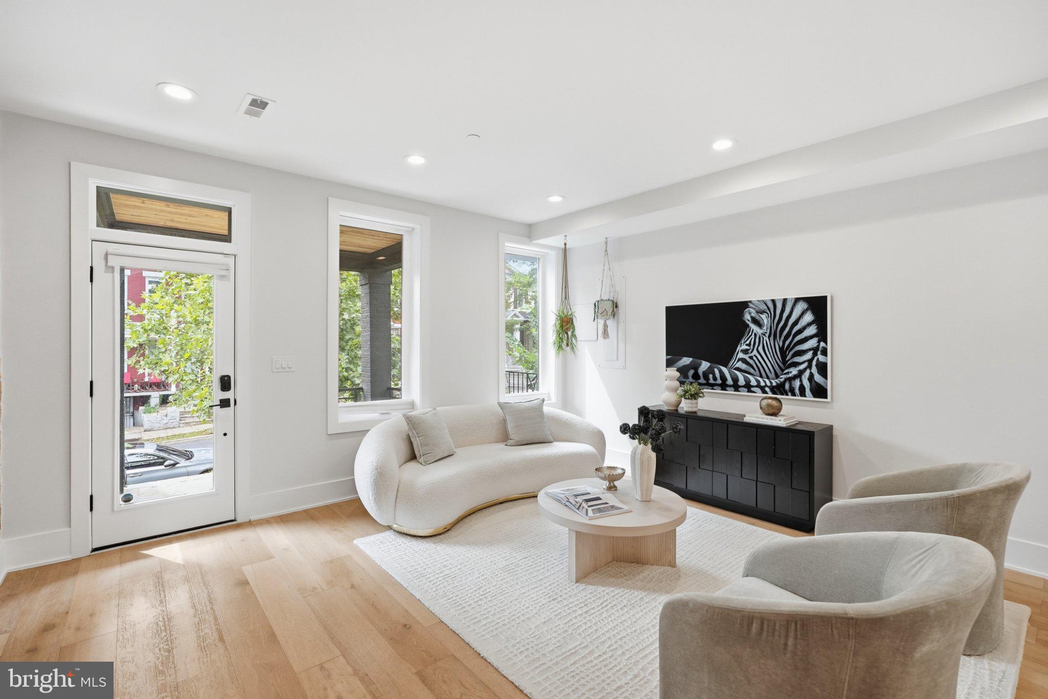 623 COLUMBIA ROAD NW