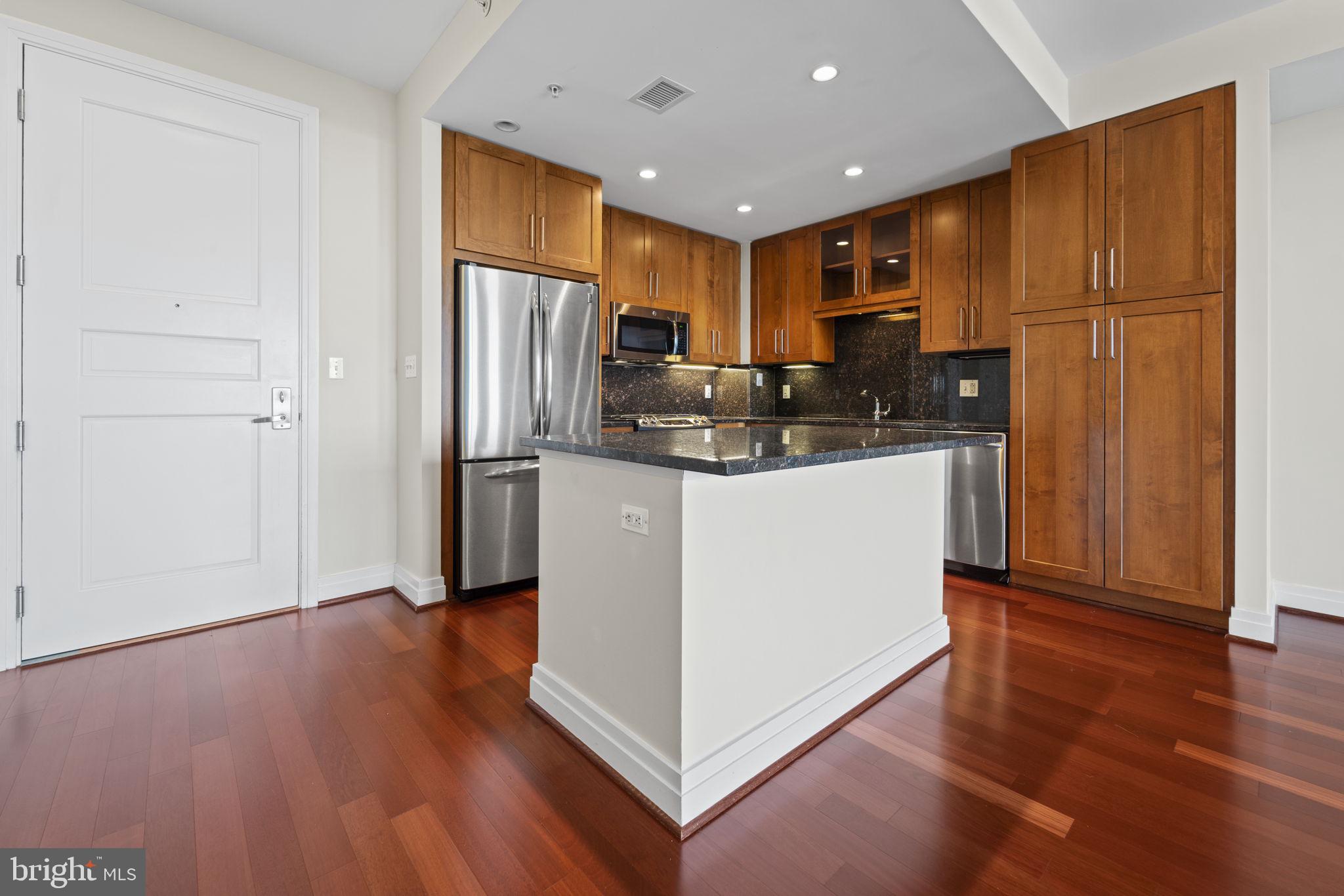 8220 CRESTWOOD HEIGHTS DRIVE 1701