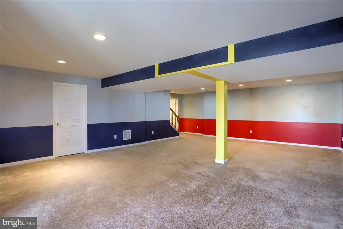 Hanover, Pennsylvania 17331, United States, 5 Bedrooms Bedrooms, ,5 BathroomsBathrooms,Residential,Pending,1448