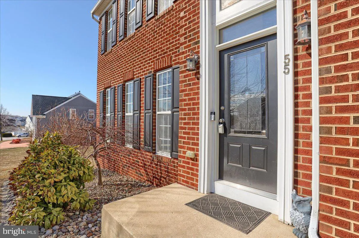 Hanover, Pennsylvania 17331, United States, 5 Bedrooms Bedrooms, ,5 BathroomsBathrooms,Residential,Pending,1448