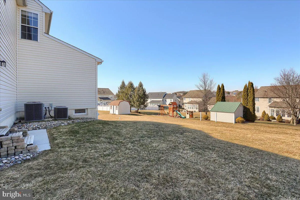 Hanover, Pennsylvania 17331, United States, 5 Bedrooms Bedrooms, ,5 BathroomsBathrooms,Residential,Pending,1448