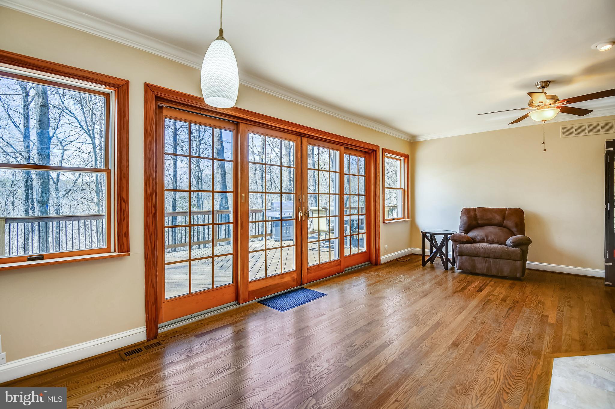 ROLLING KNOLLS - Residential