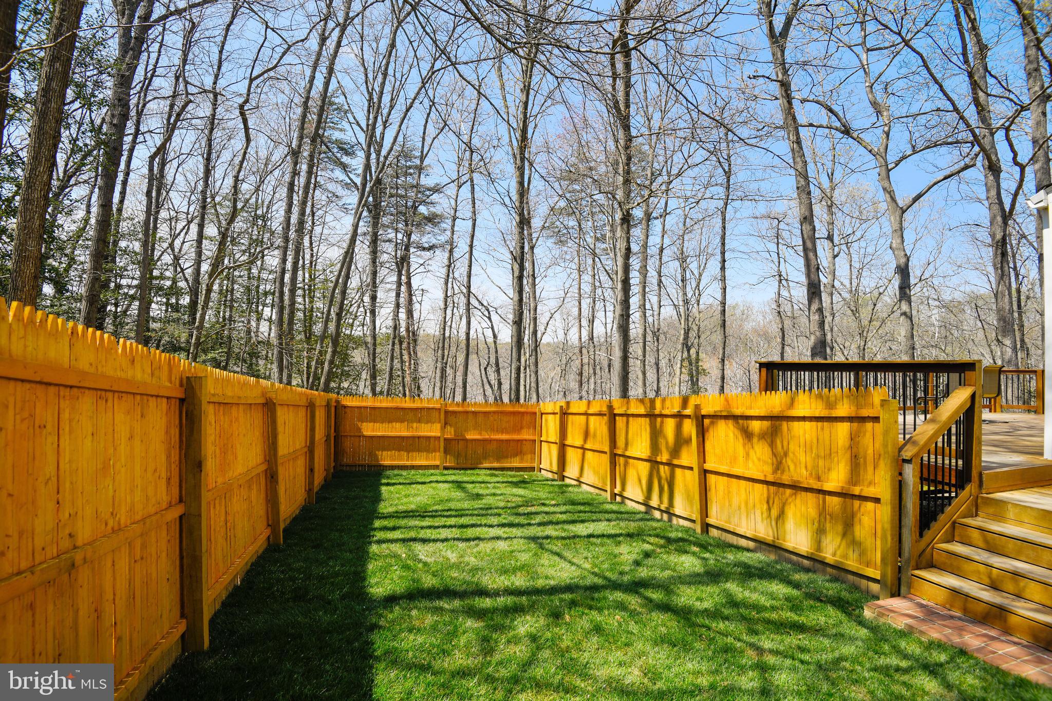 ROLLING KNOLLS - Residential