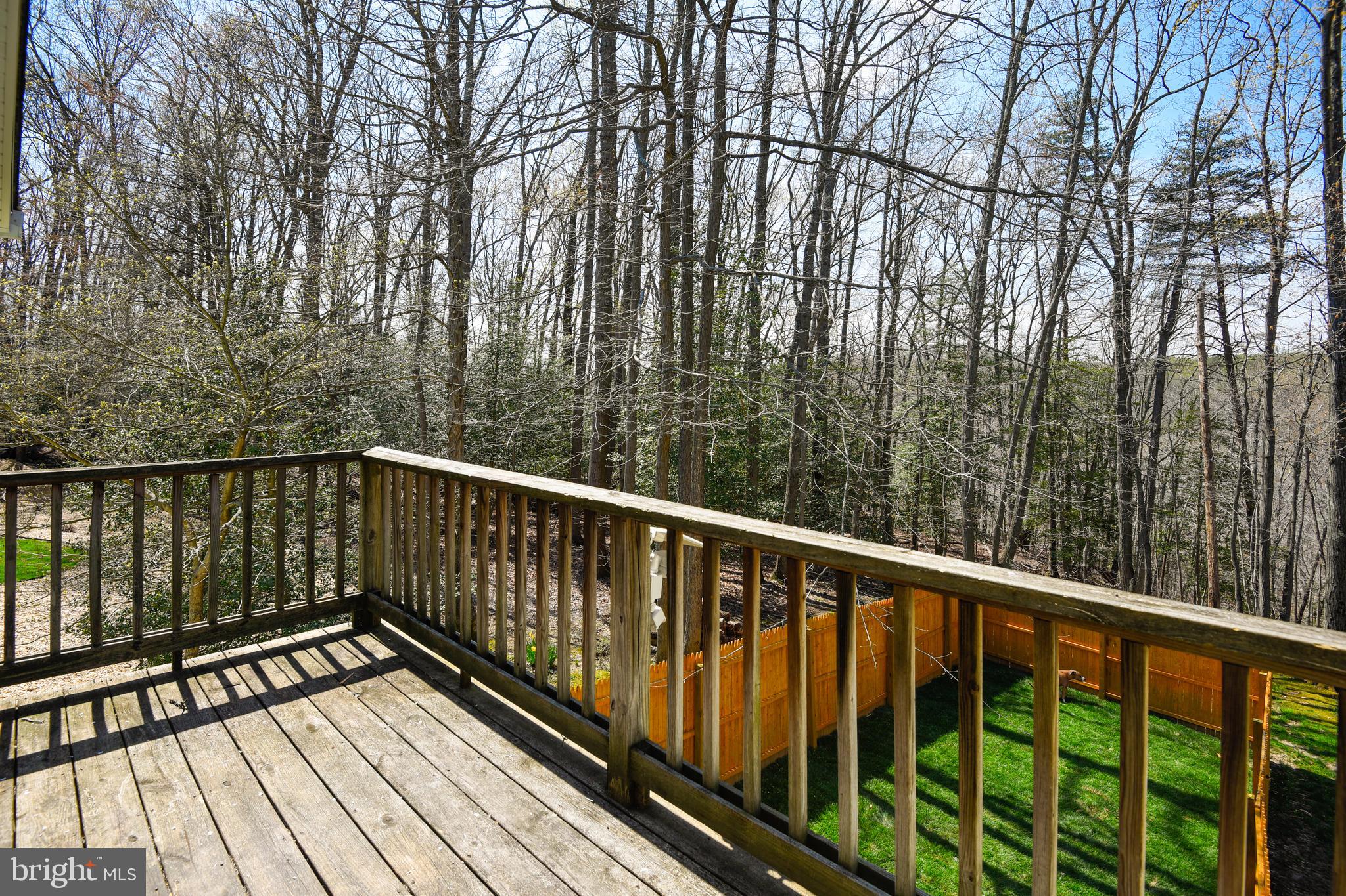 ROLLING KNOLLS - Residential