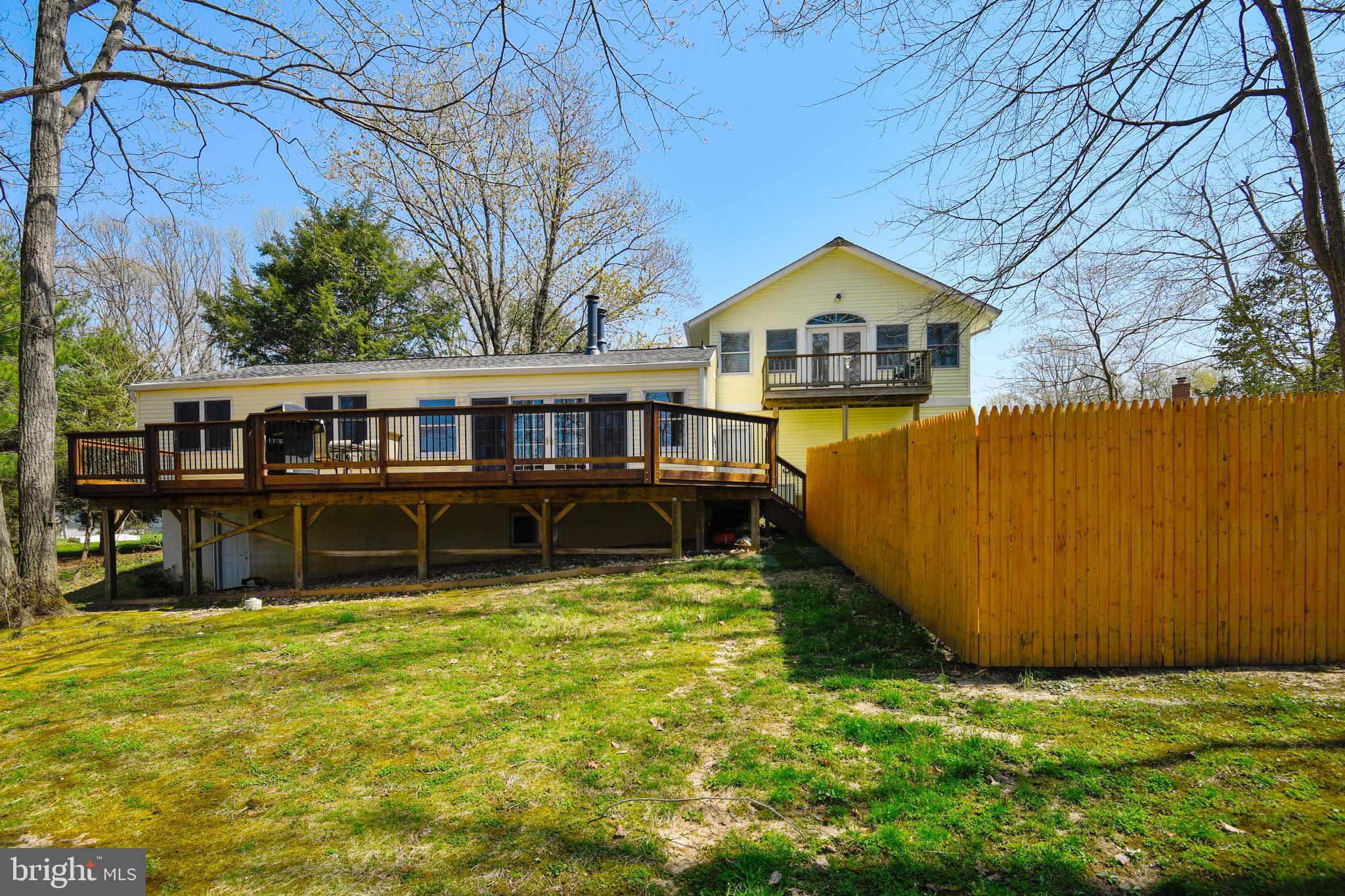 ROLLING KNOLLS - Residential