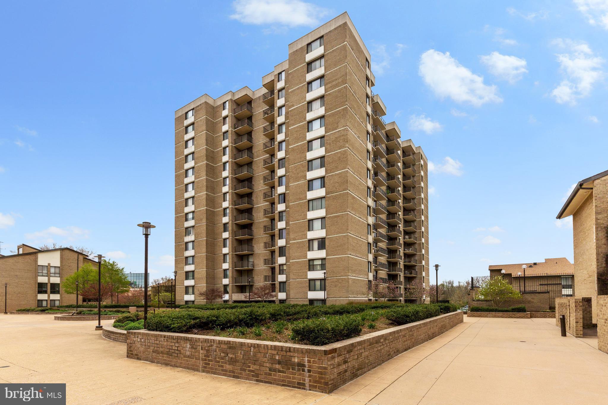 AMERICANA CENTRE - Residential