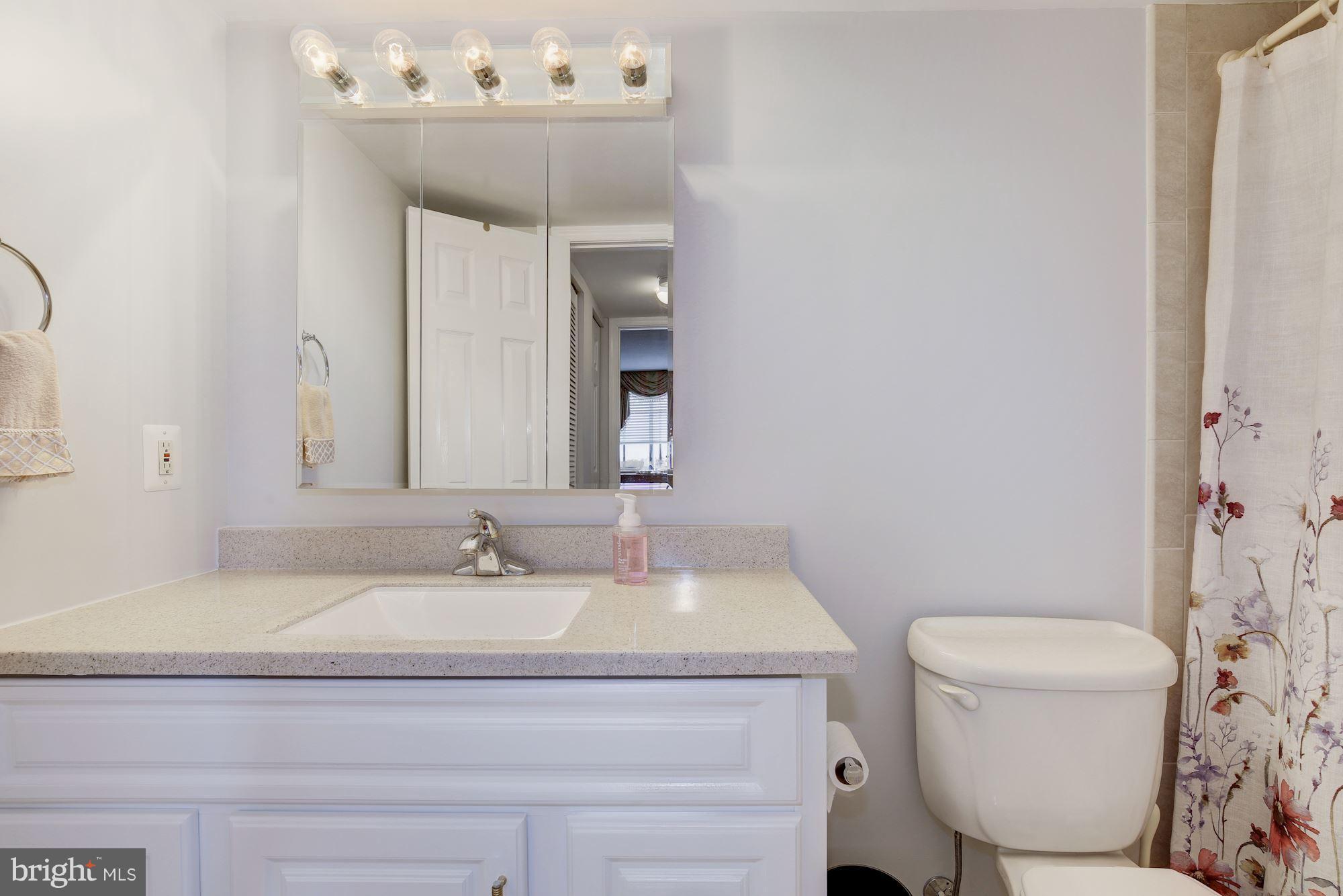 AMERICANA CENTRE - Residential