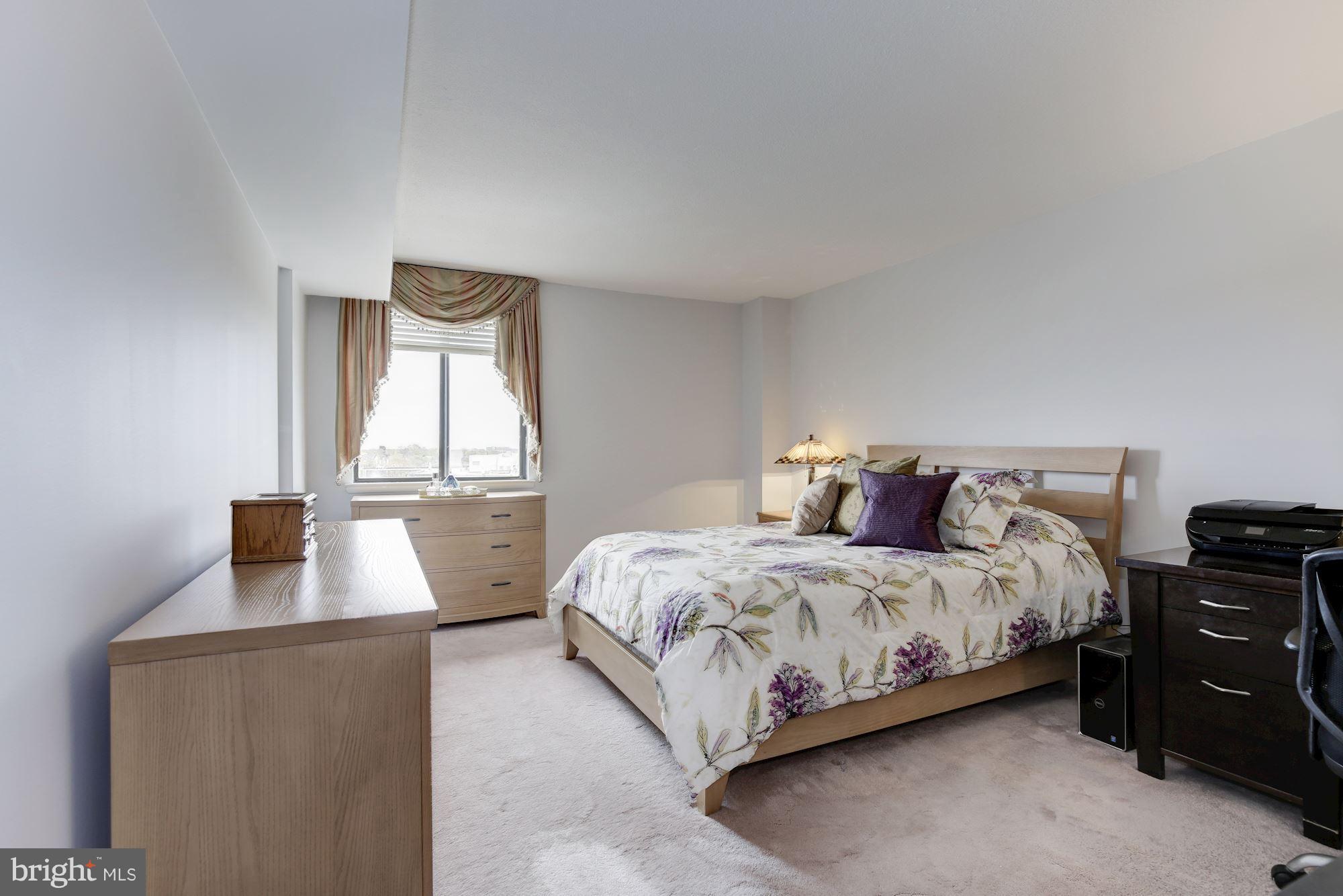 AMERICANA CENTRE - Residential