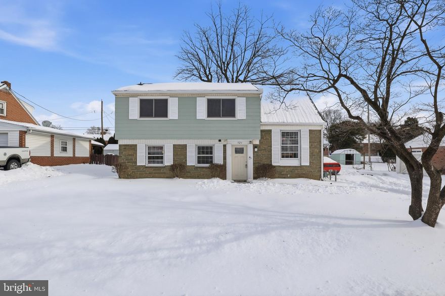 Beautifully single-family home renovated only 3 years ago and  located in the desirable Fayfield neighborhood within the York Suburban School District. This move-in-ready property blends classic charm with modern updates, making it an ideal choice for today’s buyer.

Offering approximately 1,900 square feet of living space, this home features four spacious bedrooms,   and two fully updated bathrooms with newer vanities and fixtures.   A thoughtfully redesigned kitchen featuring white cabinetry, granite countertops, and modern appliances. A large formal living room and dining room provide the perfect setting for entertaining or everyday living and gorgeous hardwood floors!

Many of the windows have been replaced with Renewal by Anderson Windows. Major mechanical updates add peace of mind, including a newer roof, furnace, central air, water heater, as well as updated electrical and plumbing. Outside, the home sits on a generous, level lot with plenty of space to enjoy outdoor activities, gardening, or relaxing. A concrete driveway and detached one-car garage offer convenient parking and additional storage.

Ideally located just steps from Fayfield Park and close to shopping, dining, Route 30, and I-83, this home combines comfort, convenience, and location. If you’re looking for a fully renovated home in a well-established neighborhood, 521 S Findlay St is one you won’t want to miss.