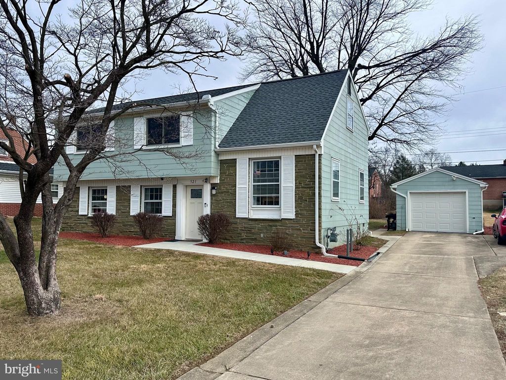 Photo of 521 S Findlay Street, YORK, PA 17402 (MLS # PAYK2096744)