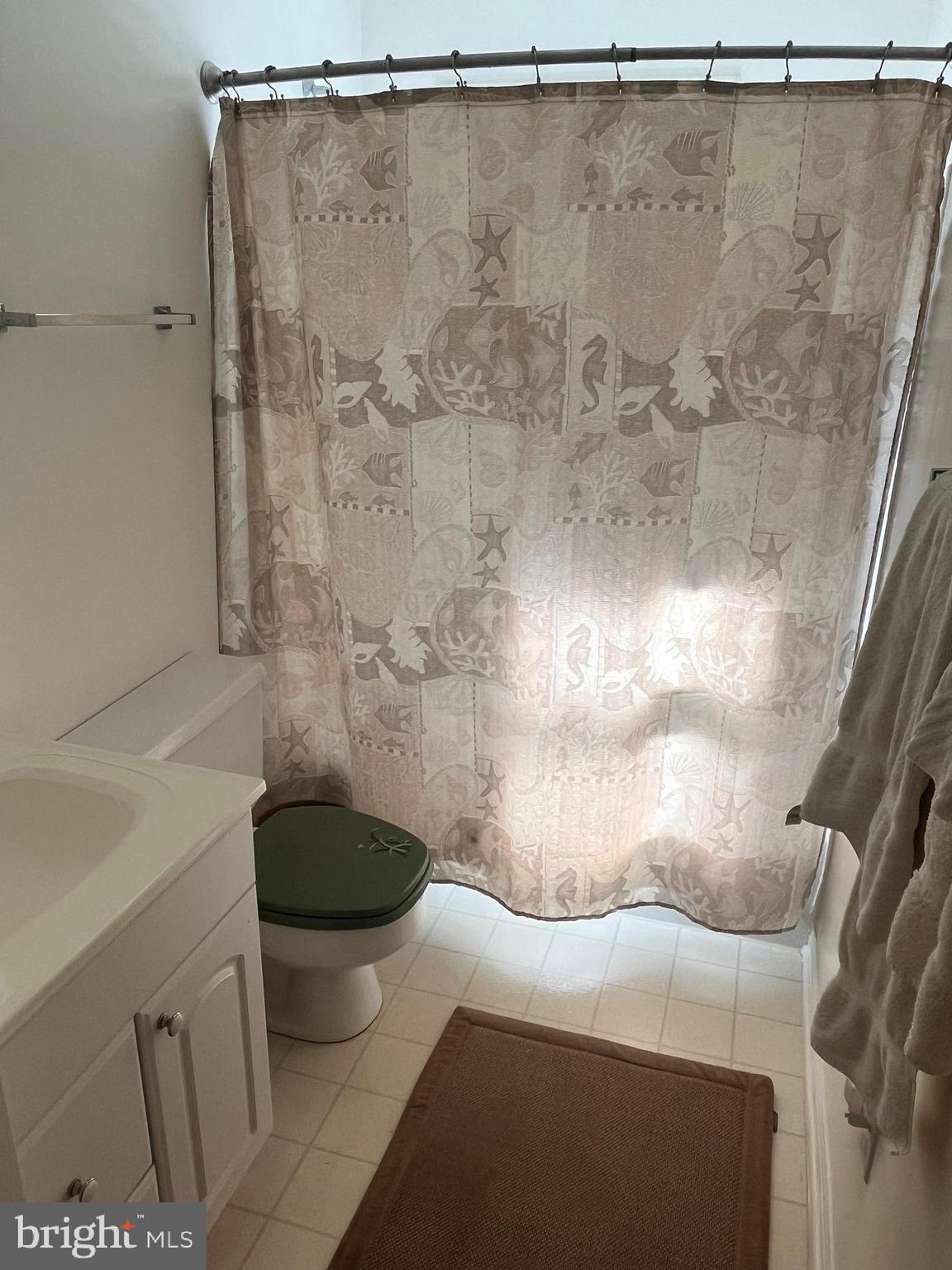 HAYS BEACH - Residential