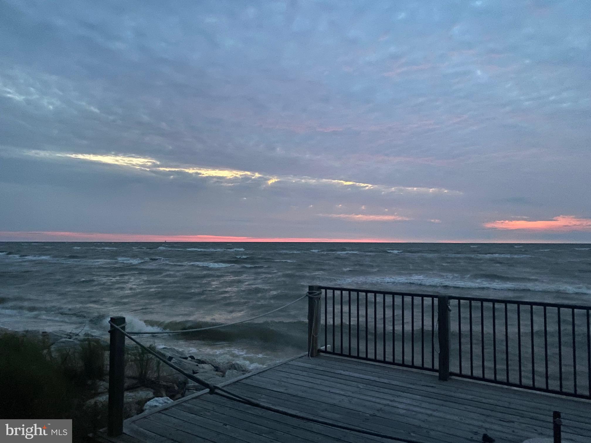 HAYS BEACH - Residential