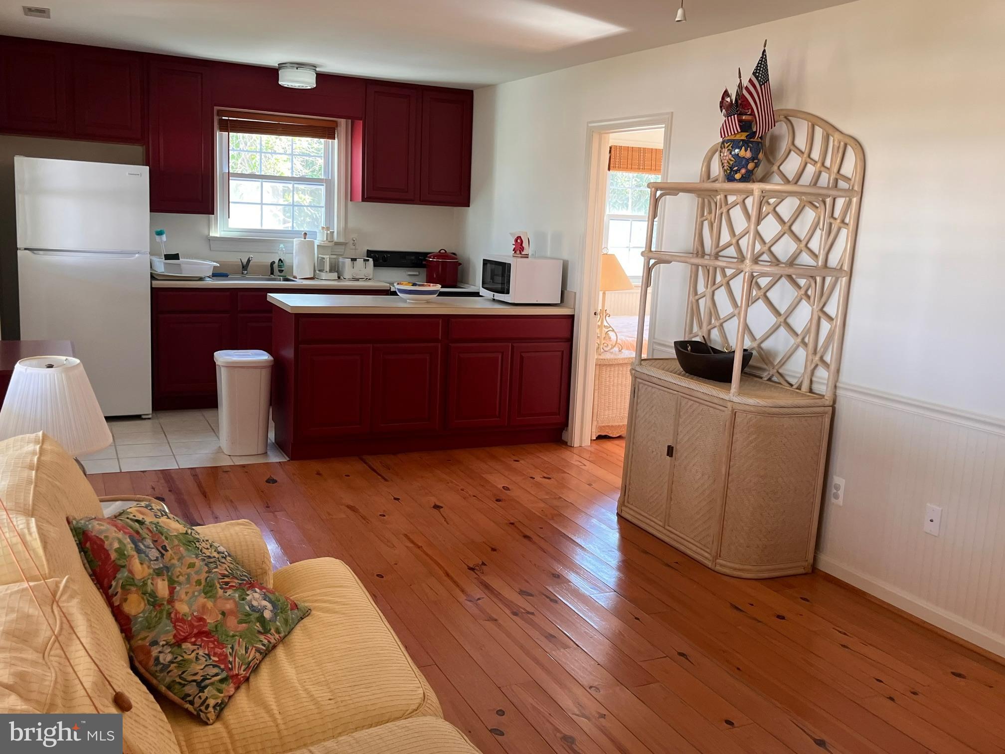 HAYS BEACH - Residential