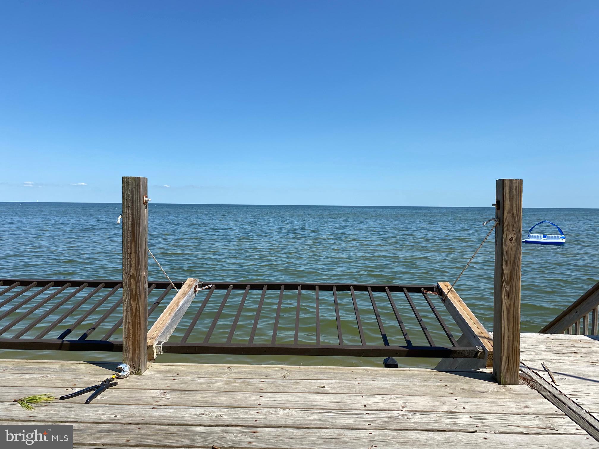 HAYS BEACH - Residential