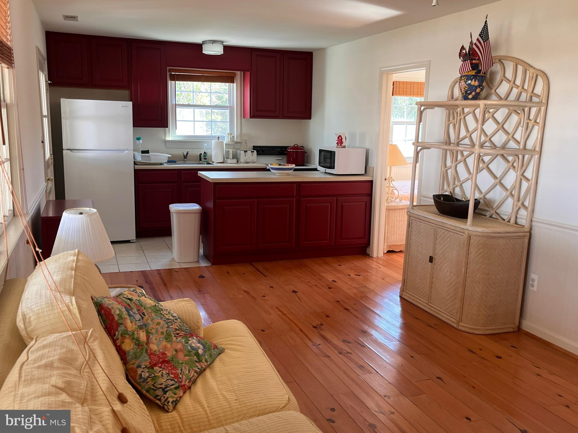 HAYS BEACH - Residential