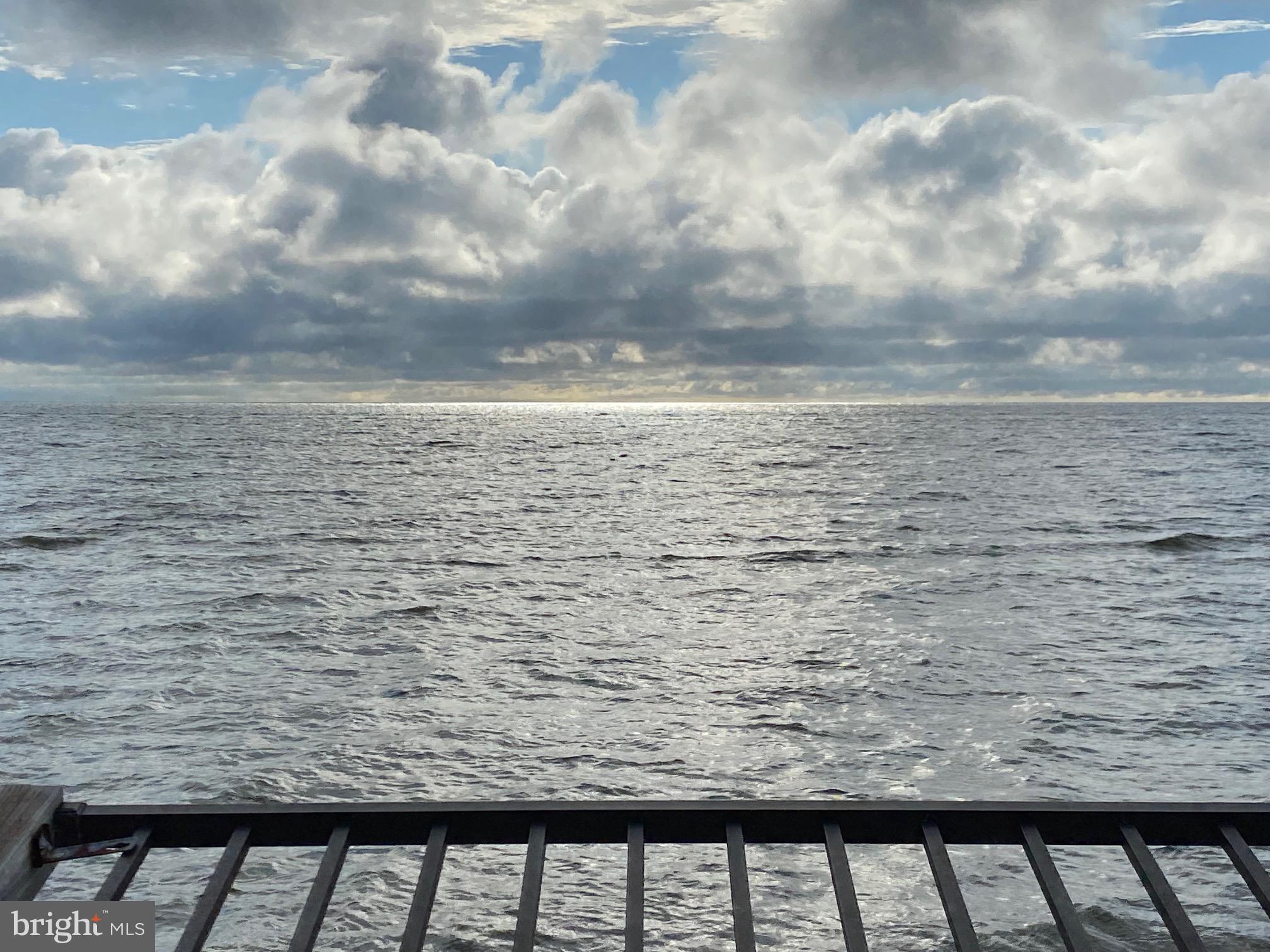 HAYS BEACH - Residential