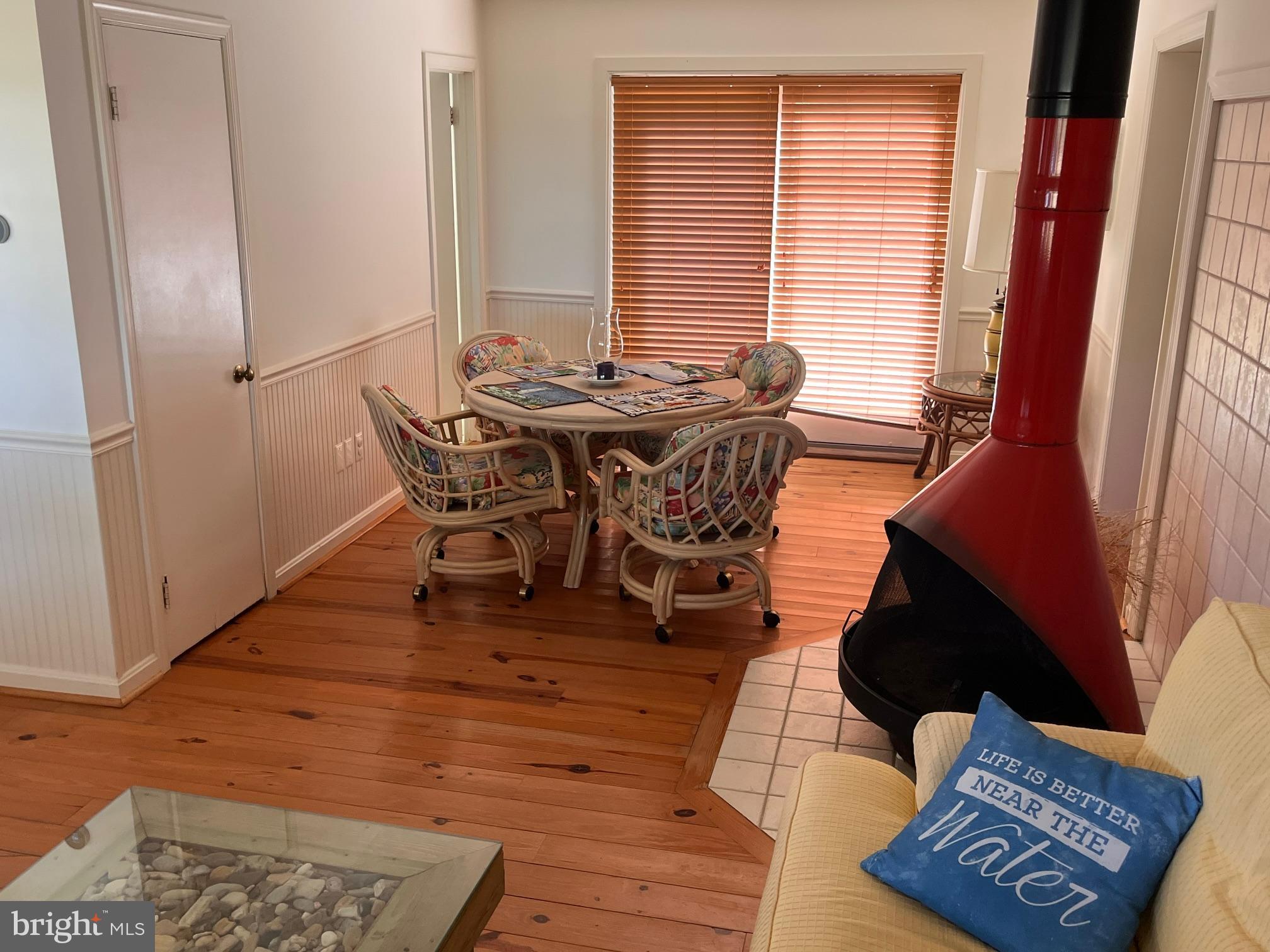 HAYS BEACH - Residential