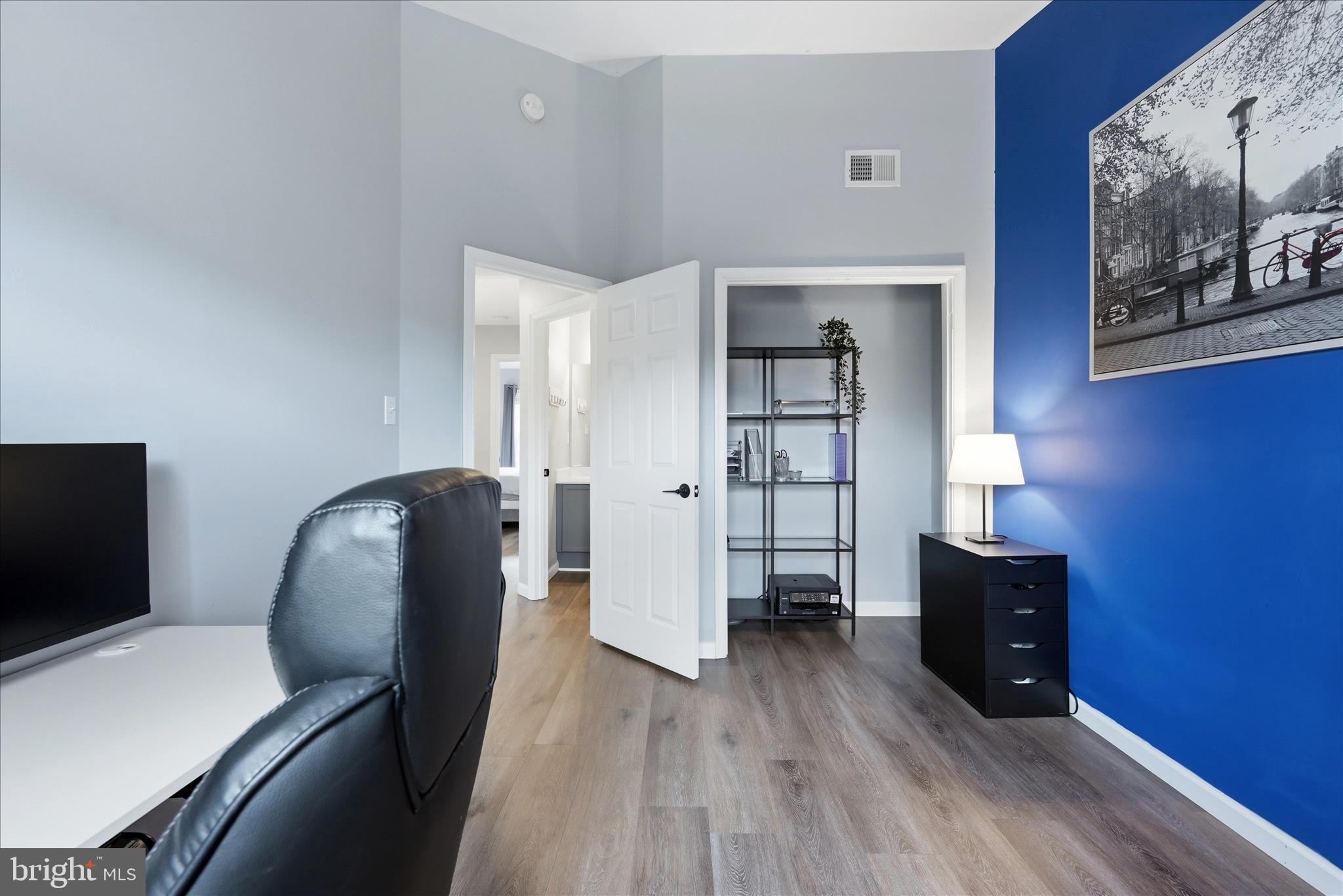 COUNTY GREEN - Residential