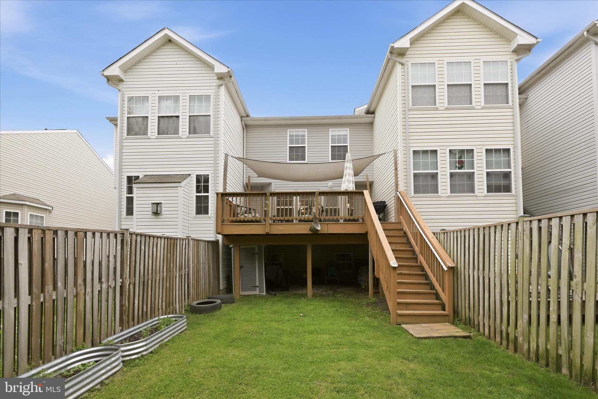COUNTY GREEN - Residential