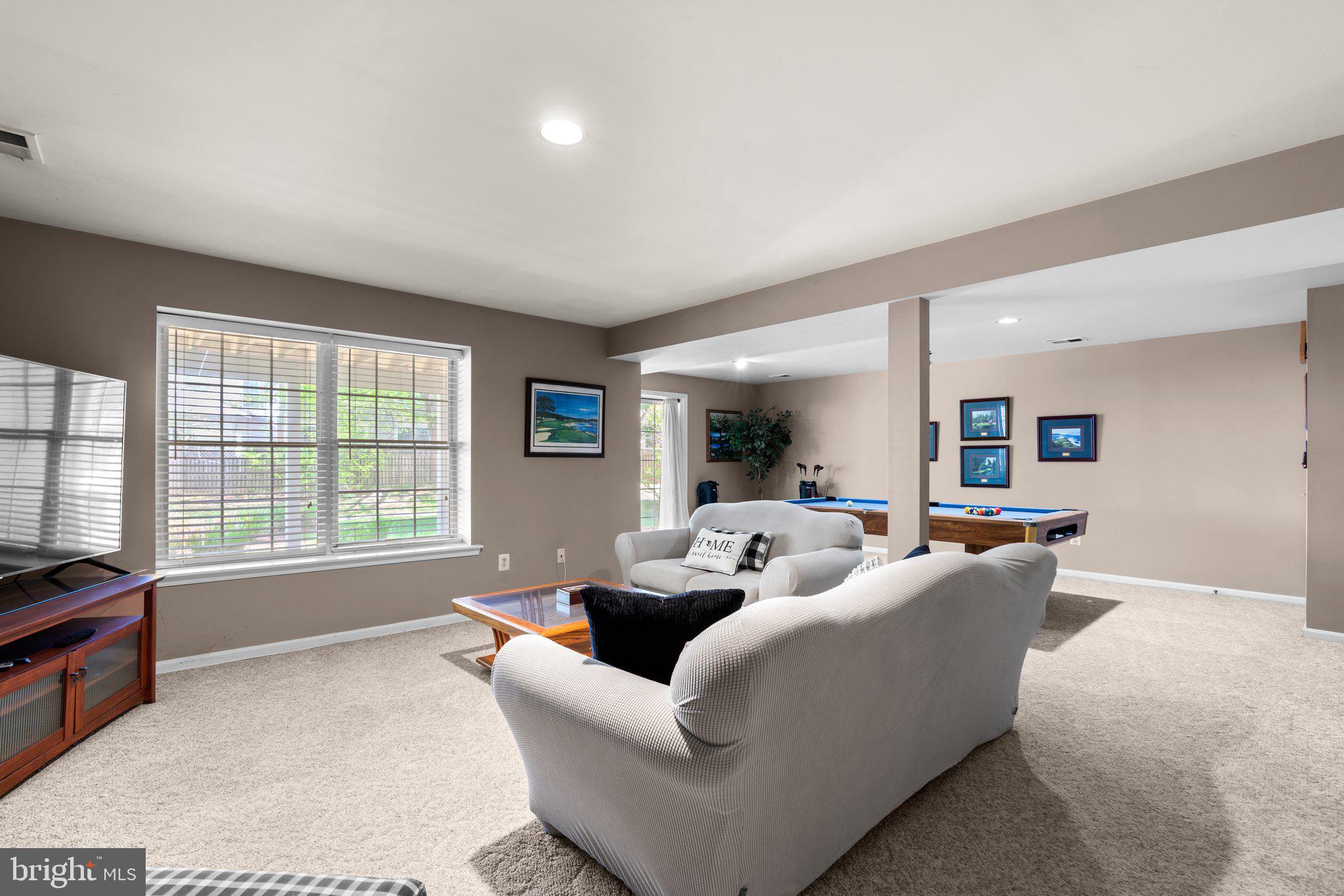 GABLE FIELD - Residential