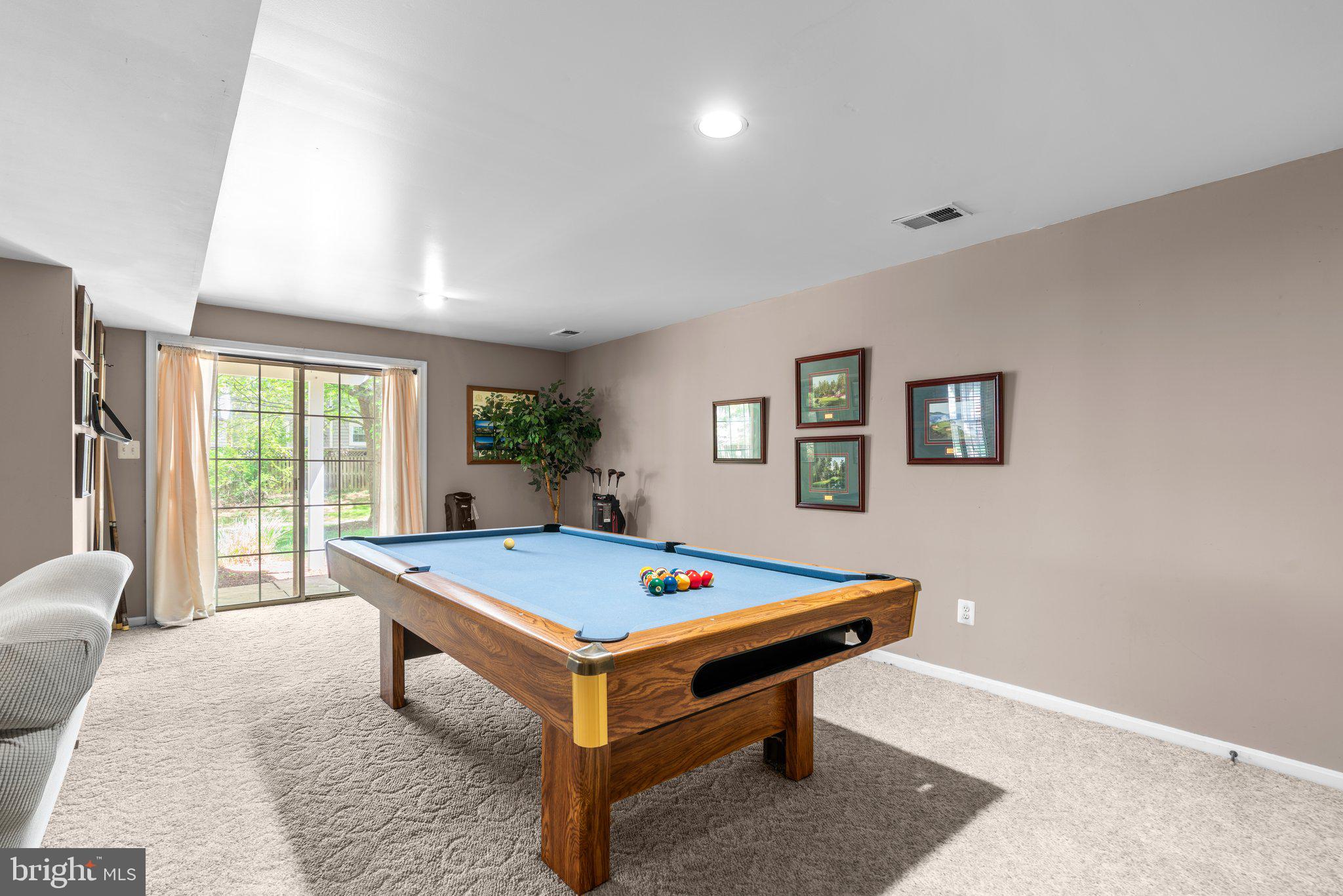 GABLE FIELD - Residential