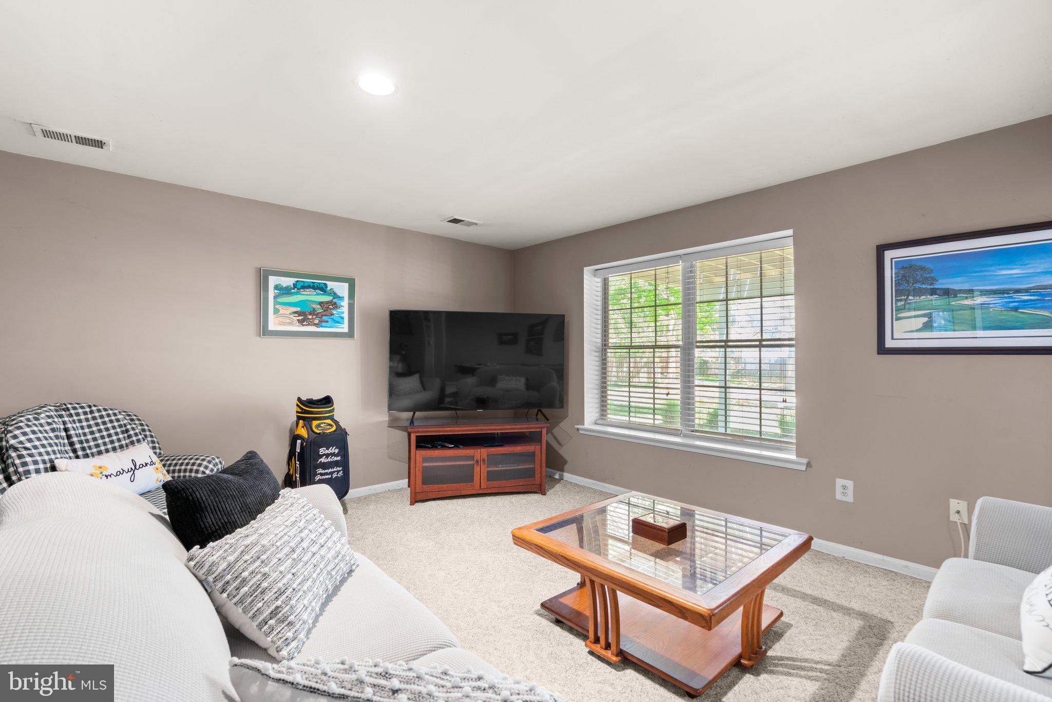 GABLE FIELD - Residential