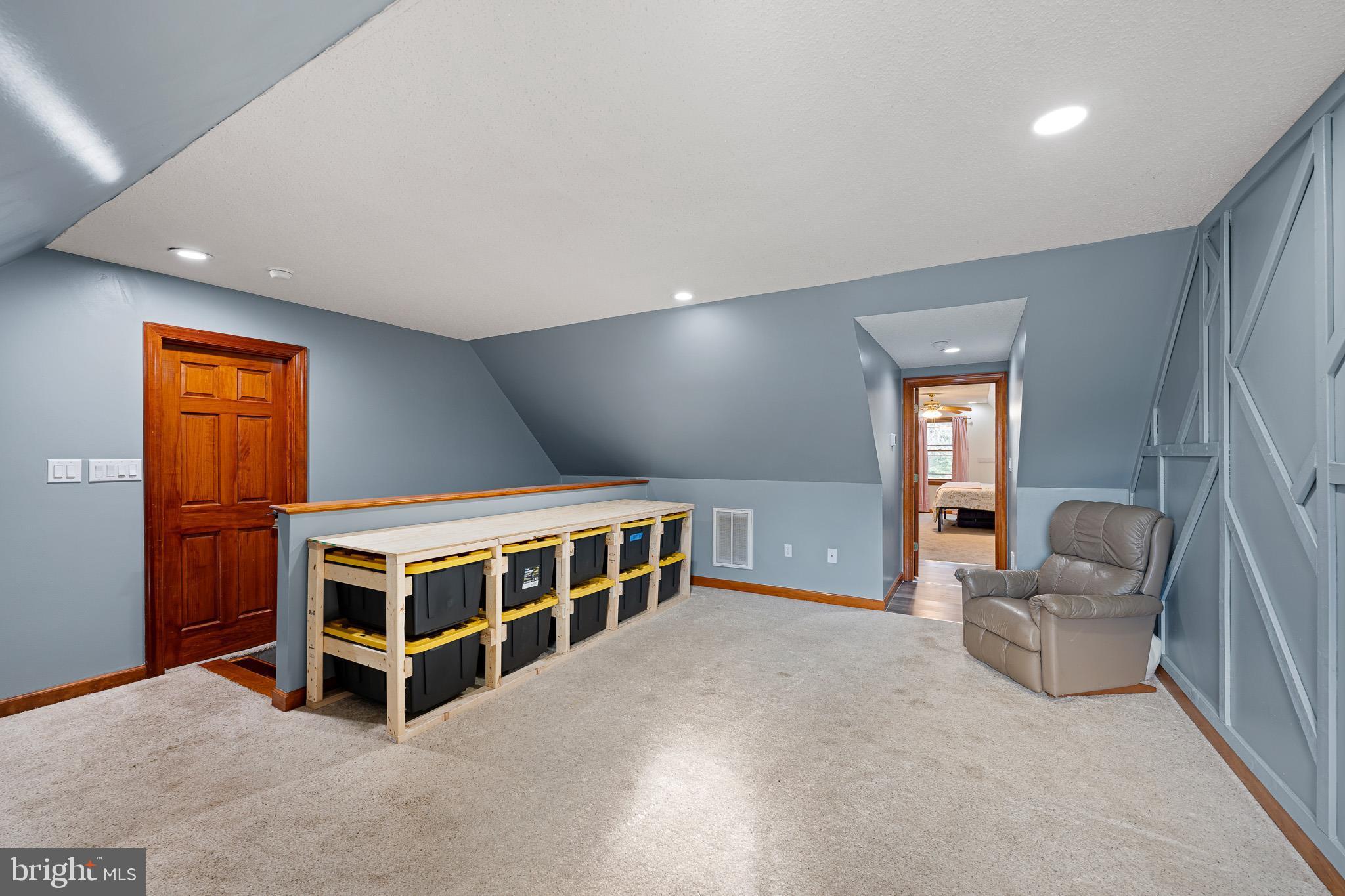 RIVERS END - Residential