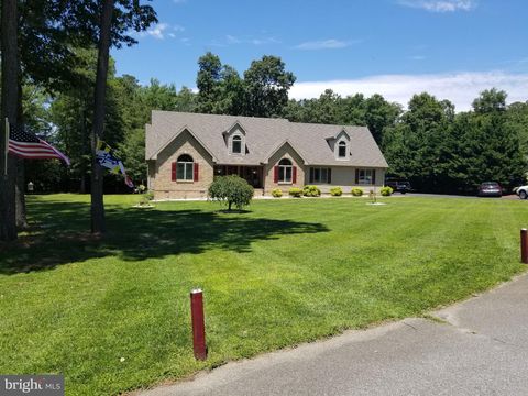 4 HIDDEN HILLS COURT SEAFORD DE 19973