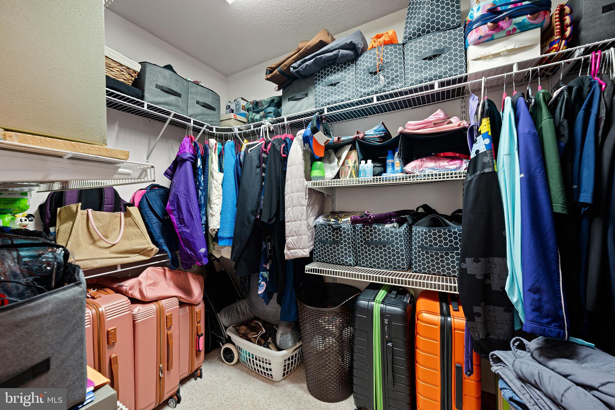 RIVERS END - Residential