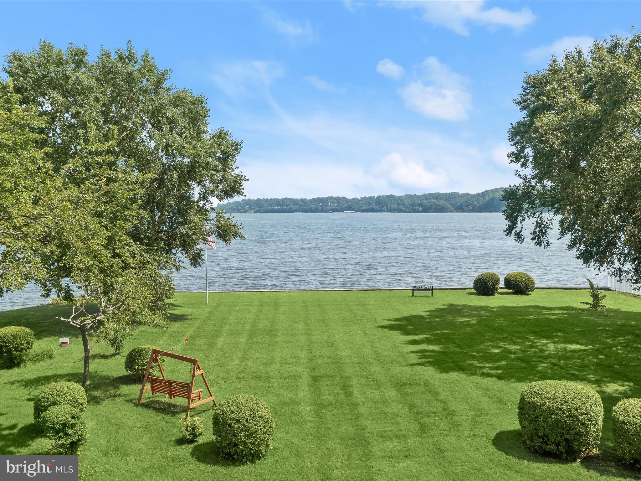 LONG POINT ON THE SEVERN - Residential