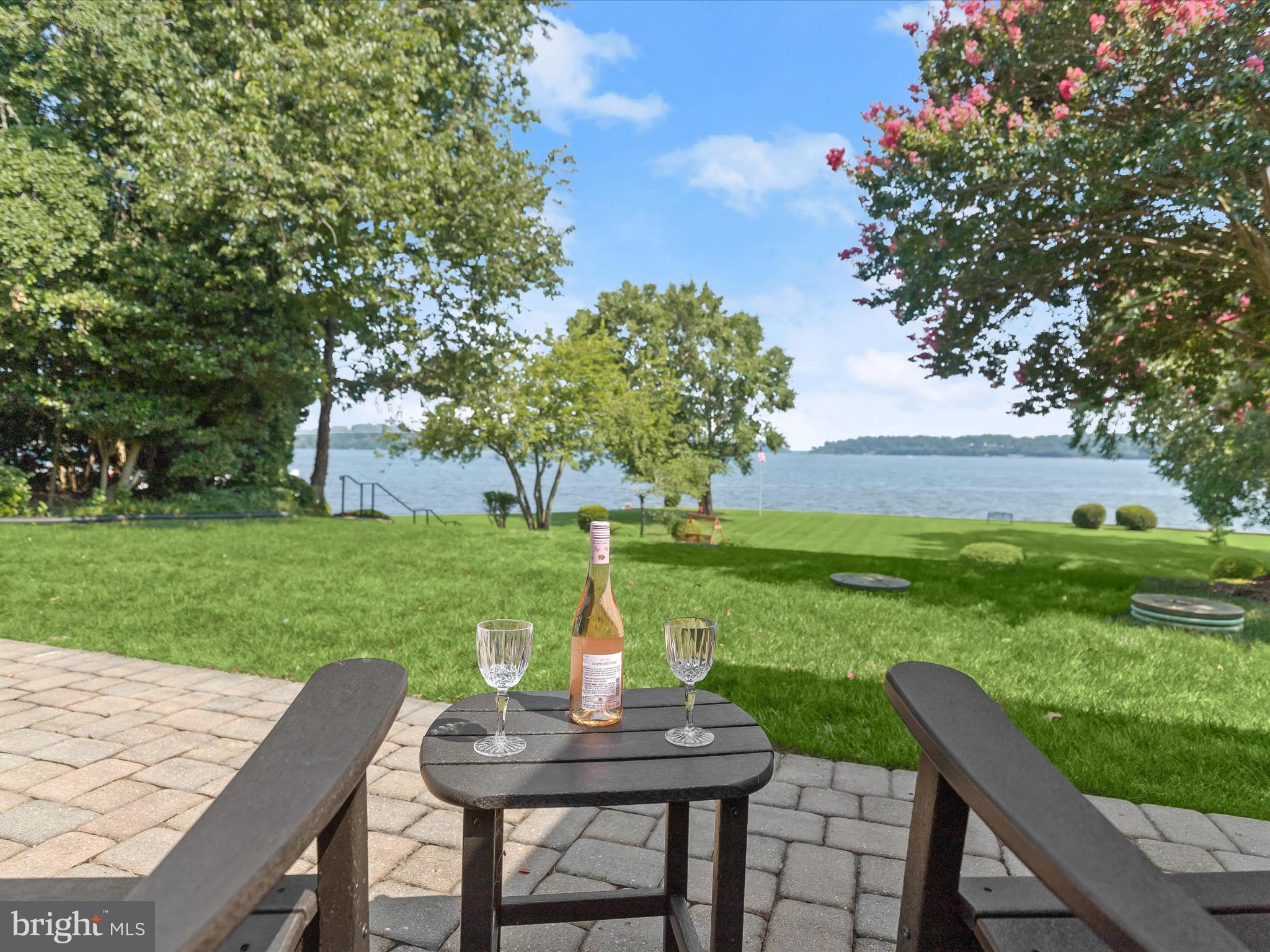 LONG POINT ON THE SEVERN - Residential