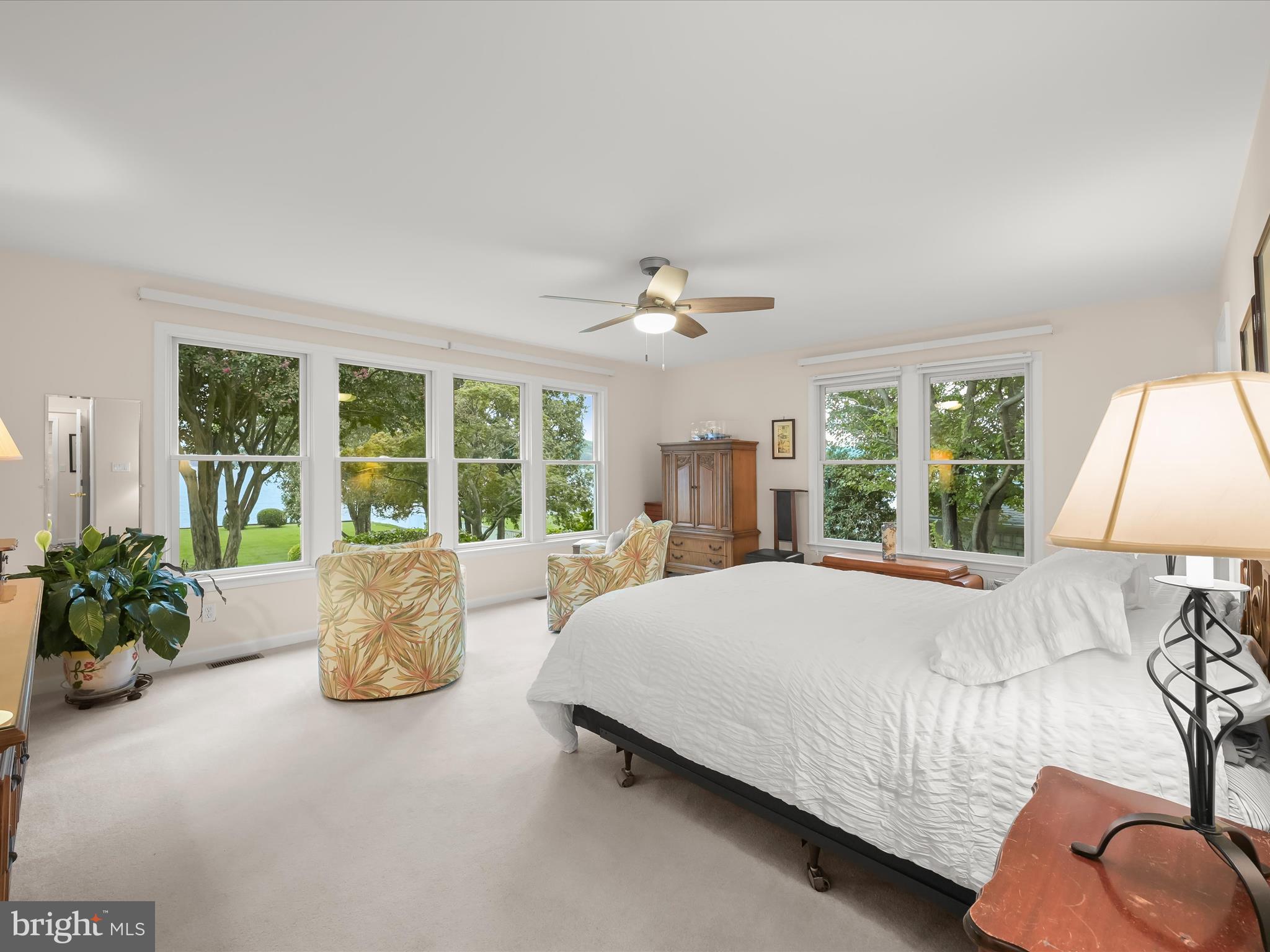 LONG POINT ON THE SEVERN - Residential