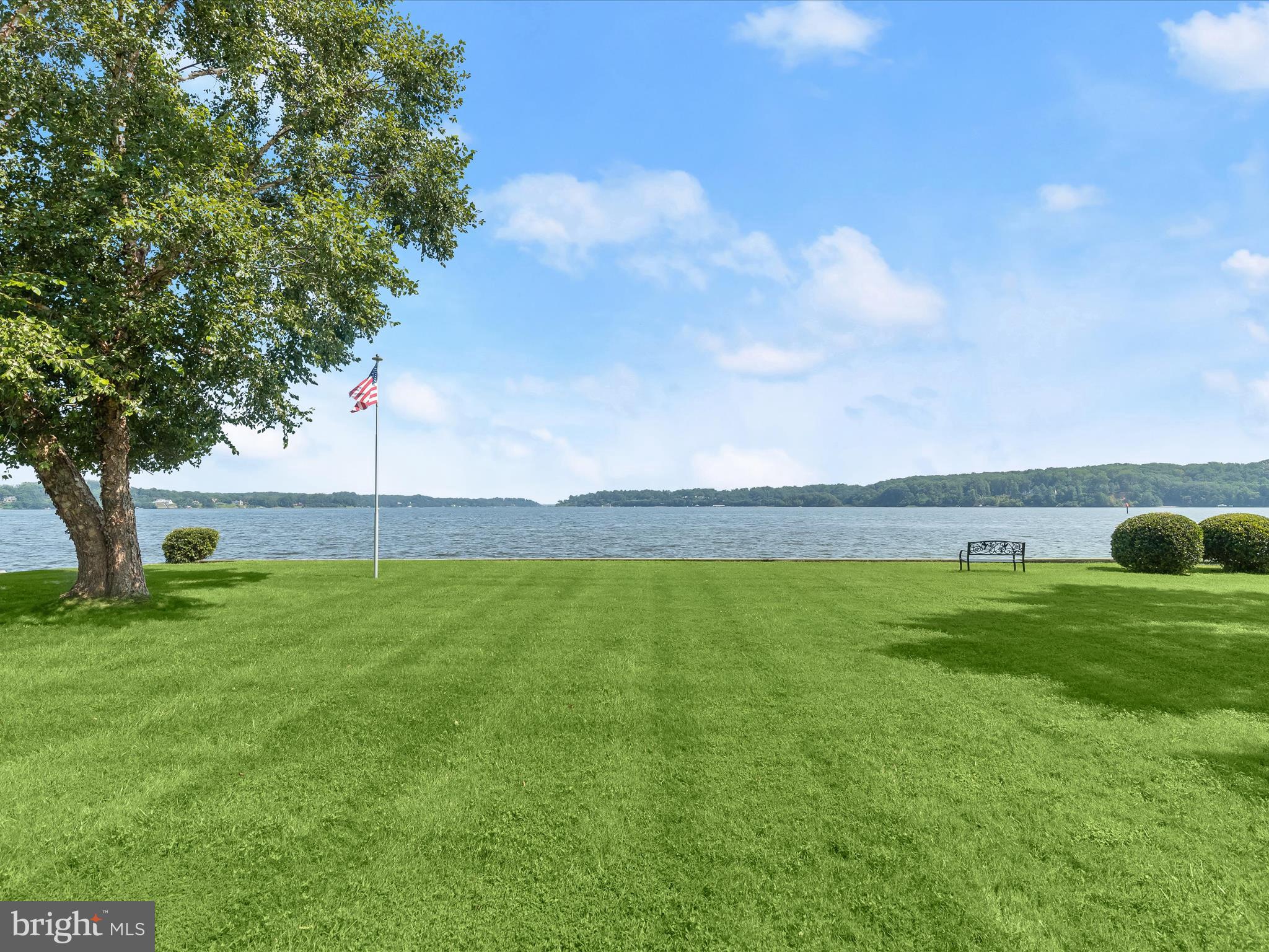 LONG POINT ON THE SEVERN - Residential