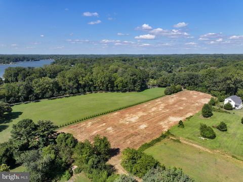 67 WALLACE MANOR ROAD EDGEWATER MD 21037