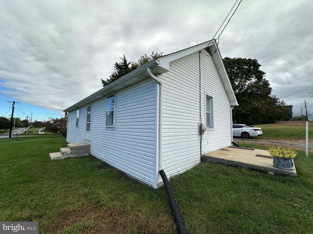 Photo of 3576 Sycamore Grove Rd, CHAMBERSBURG, PA 17202 (MLS # PAFL2030572)