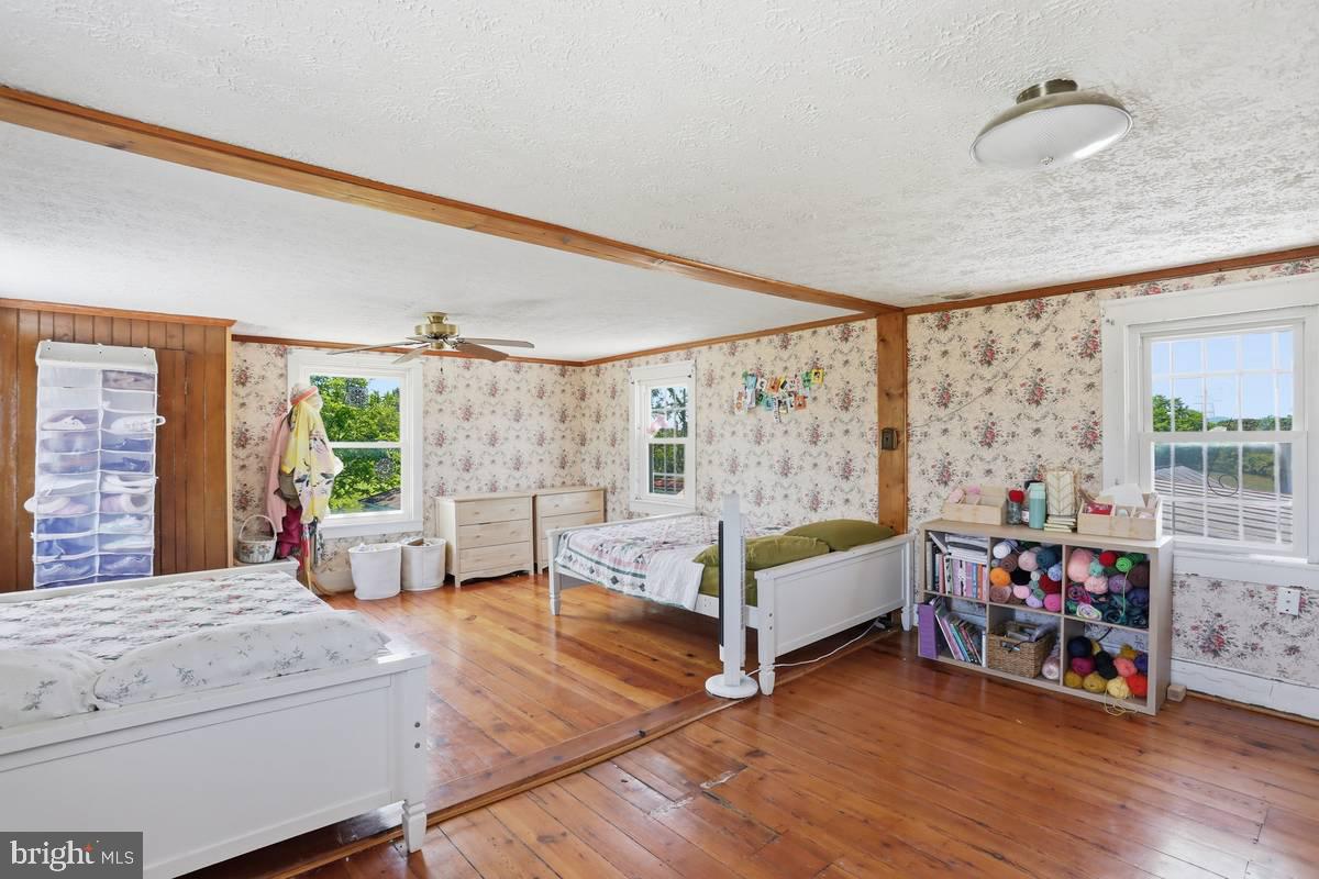 1604 DOUBLE CHURCH ROAD