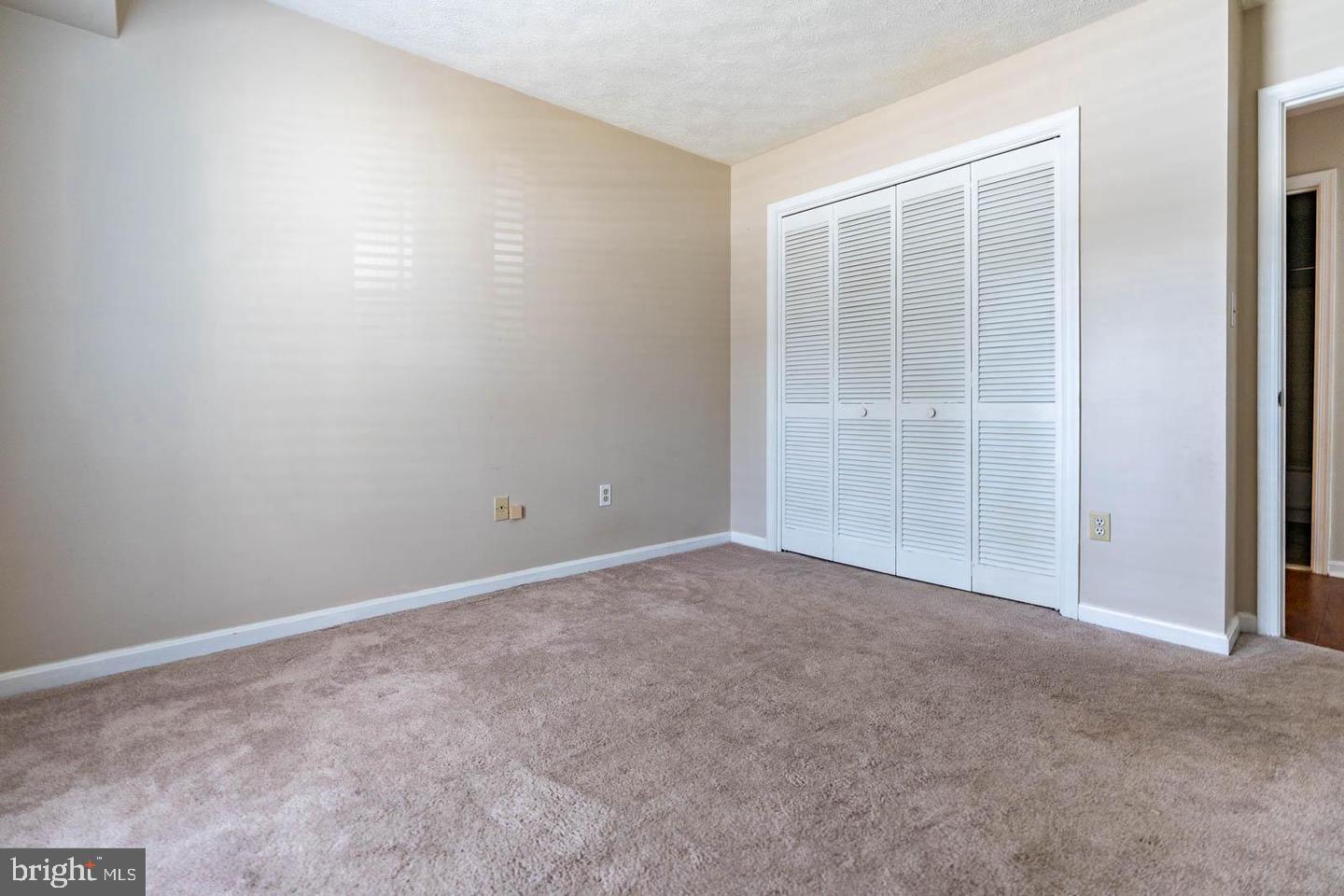 WILLOW POINT - Residential Lease