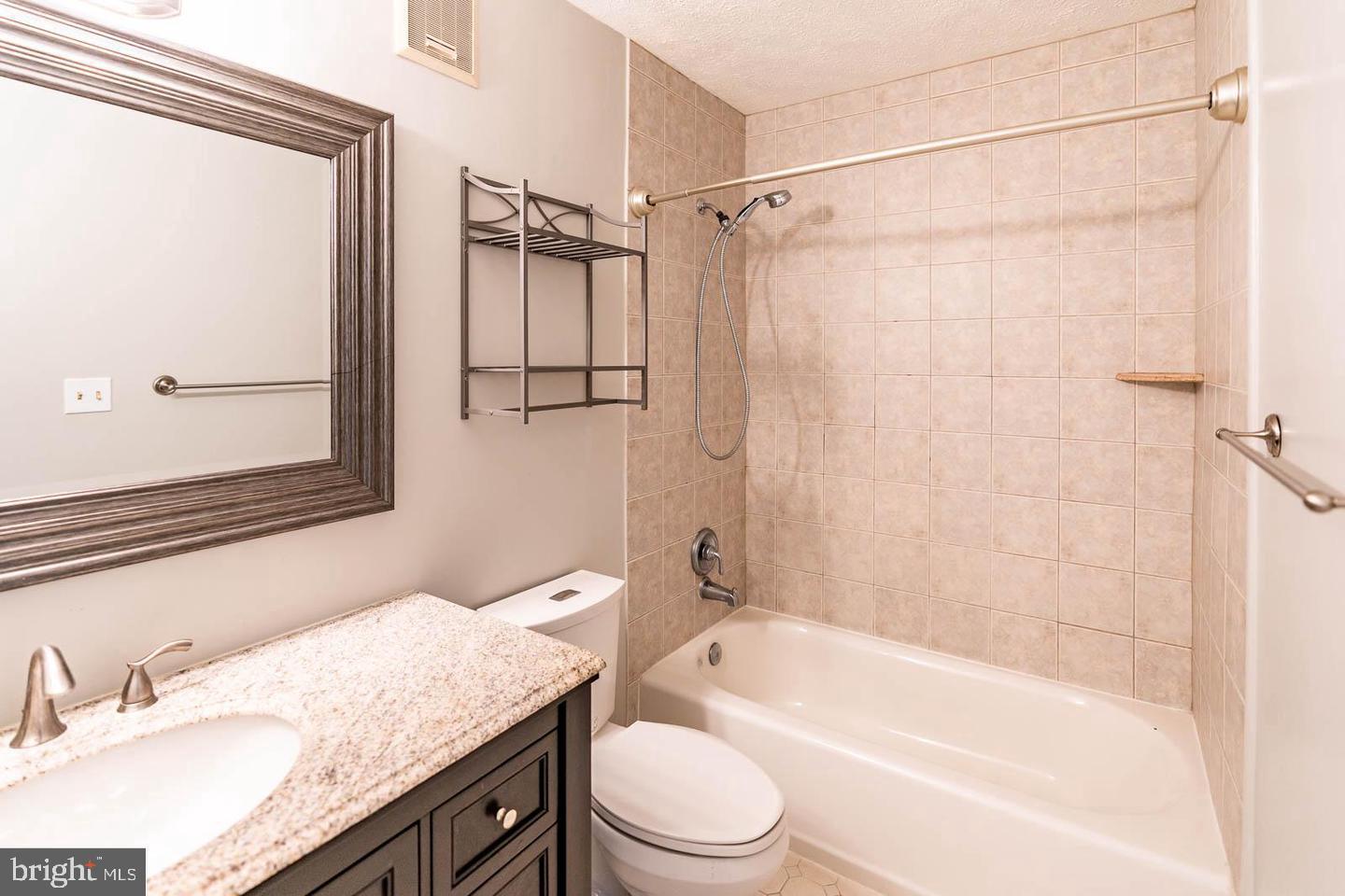 WILLOW POINT - Residential Lease