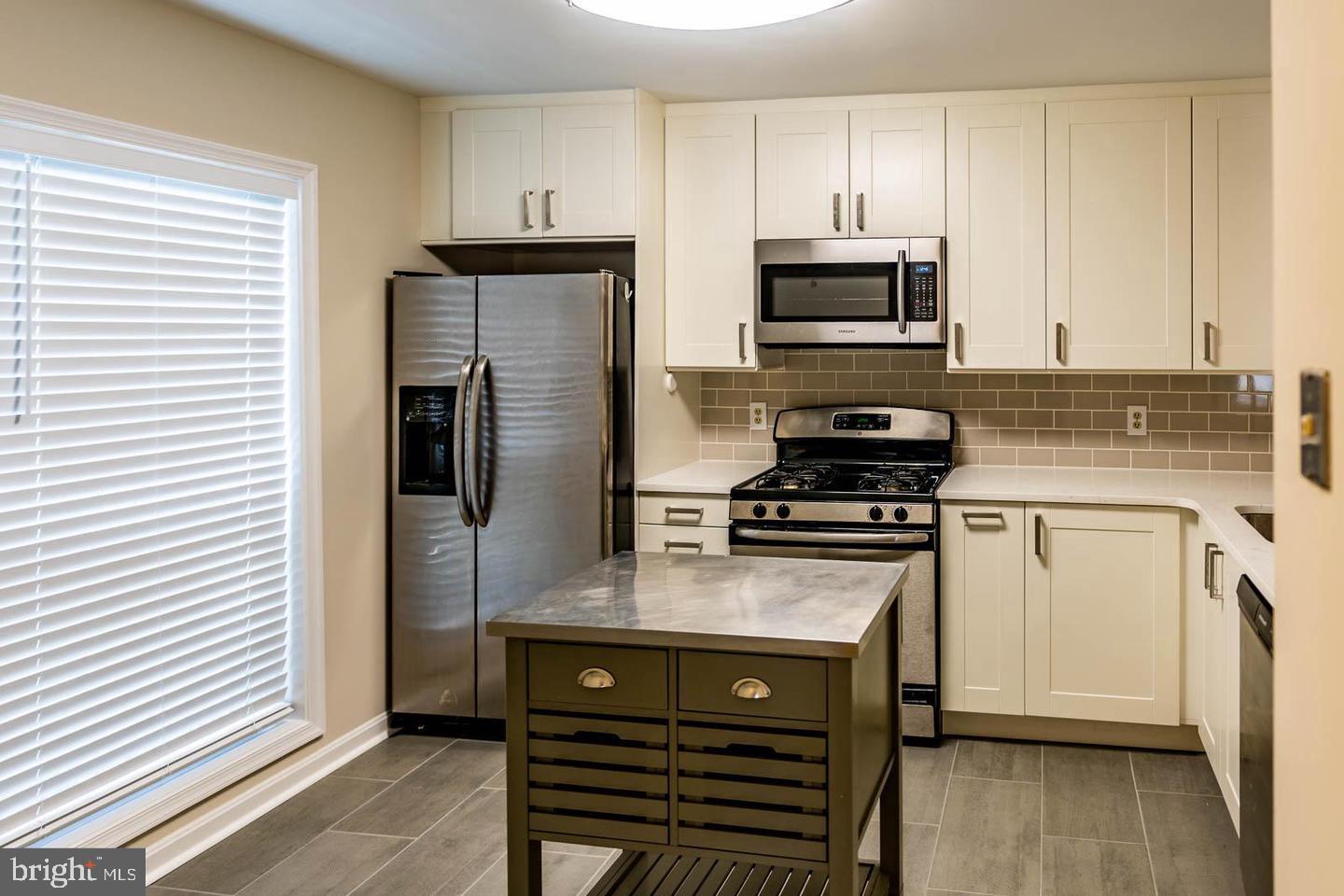 WILLOW POINT - Residential Lease