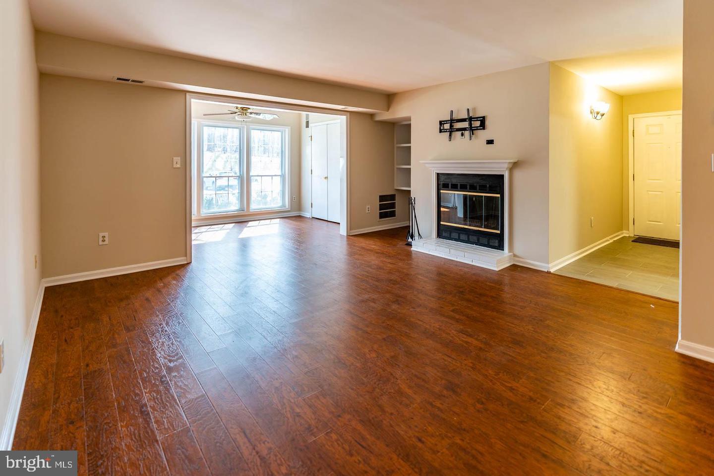 WILLOW POINT - Residential Lease