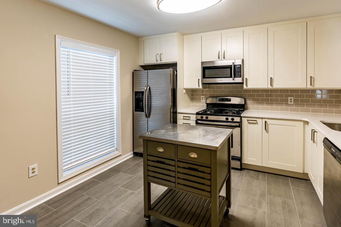 WILLOW POINT - Residential Lease