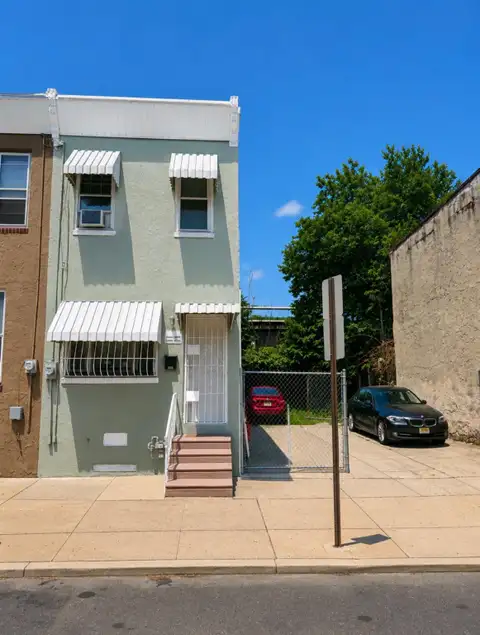 825 Spruce Street, Camden, NJ 08103 - #: NJCD2123244
