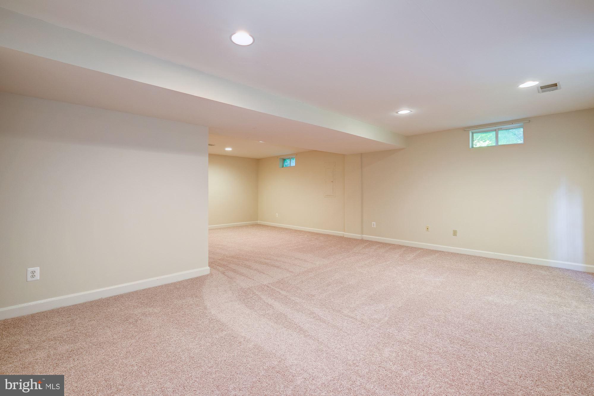 BERKSHIRE WOODS - Residential