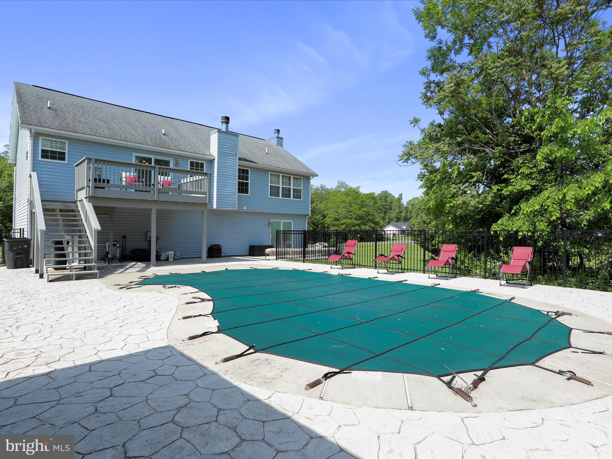 PARADISE ESTATES - Residential