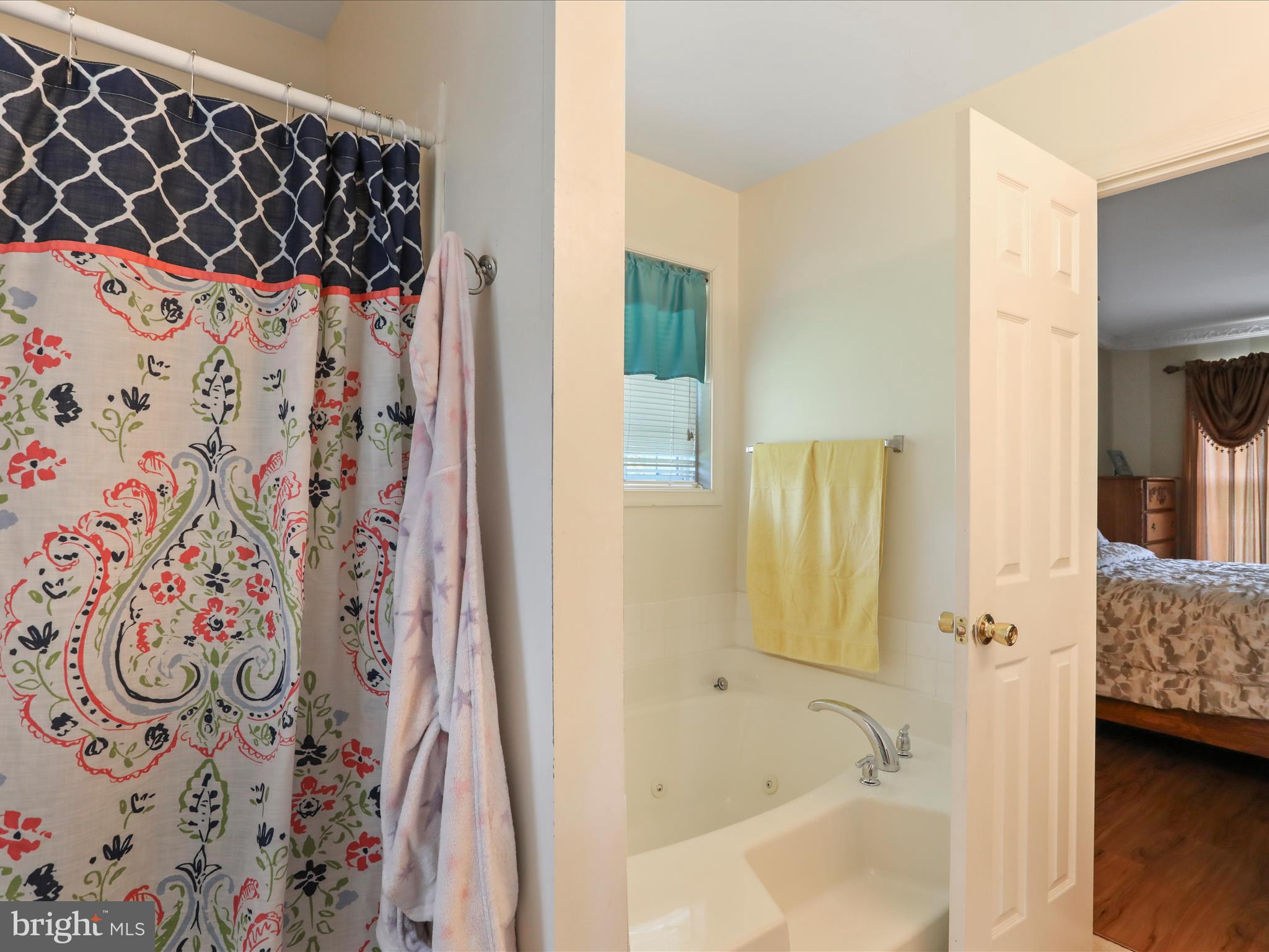 PARADISE ESTATES - Residential