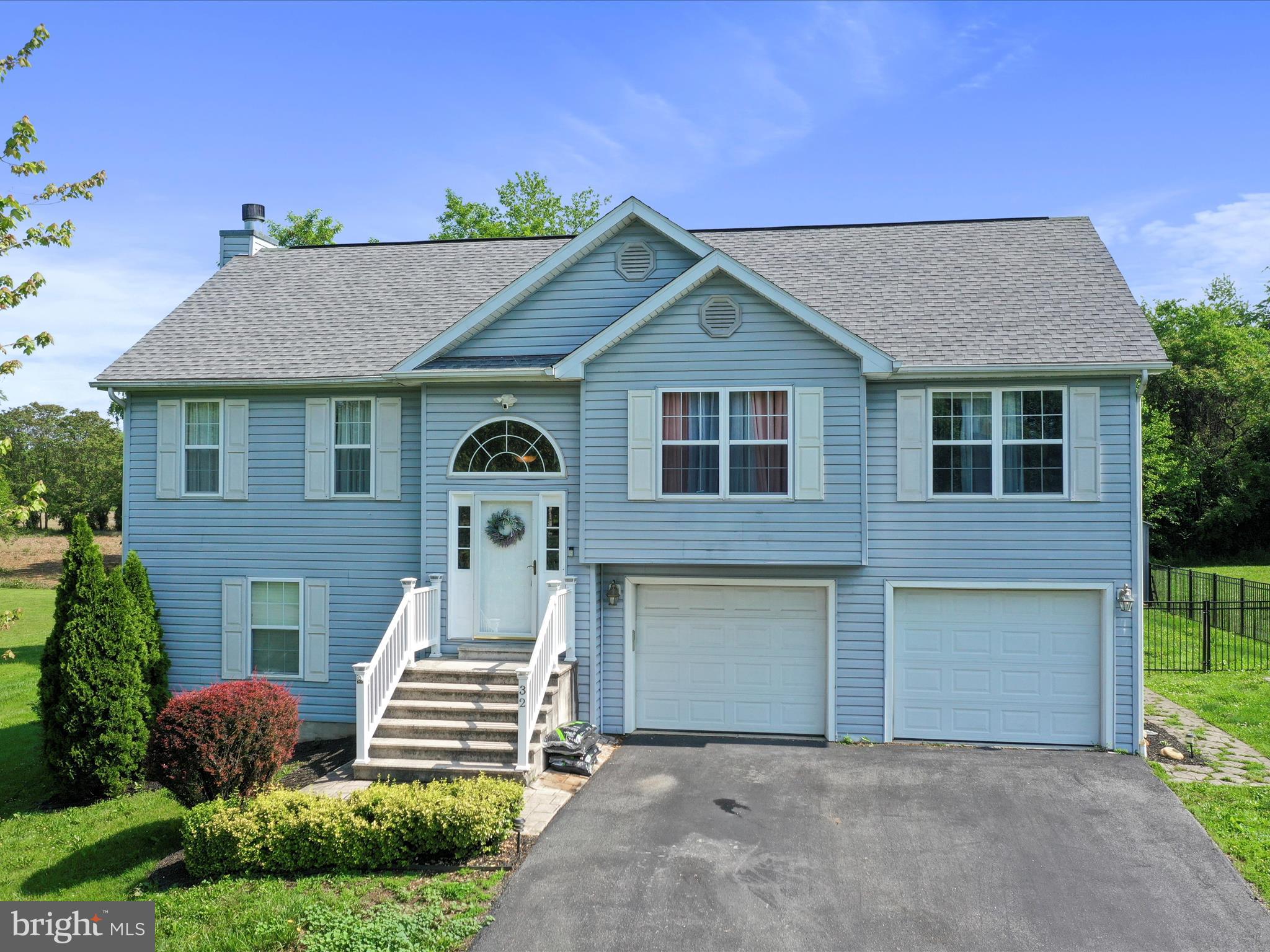 32 RADIANT DRIVE
